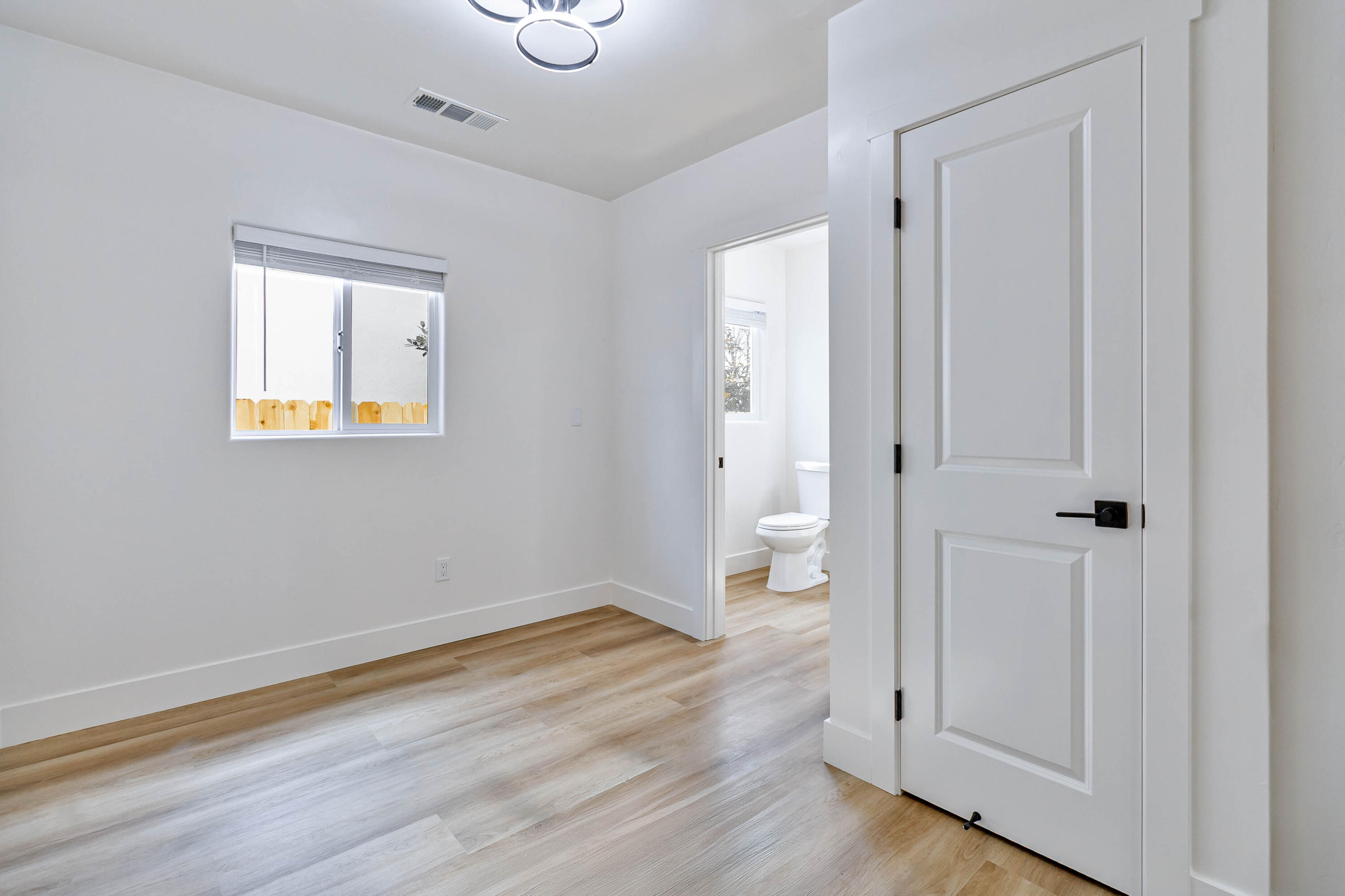 257 N F St, Tulare, CA 93274