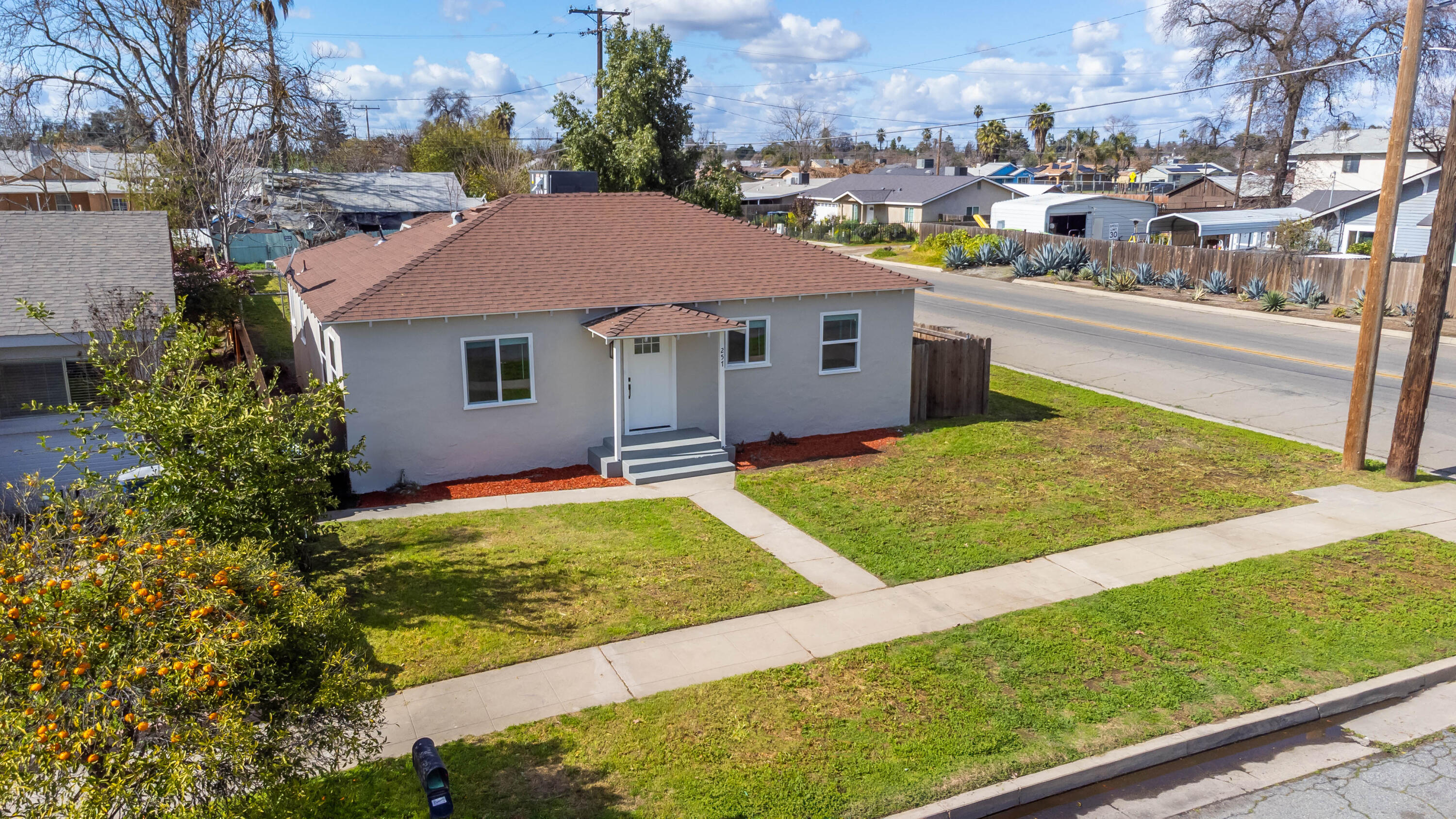 257 N F St, Tulare, CA 93274