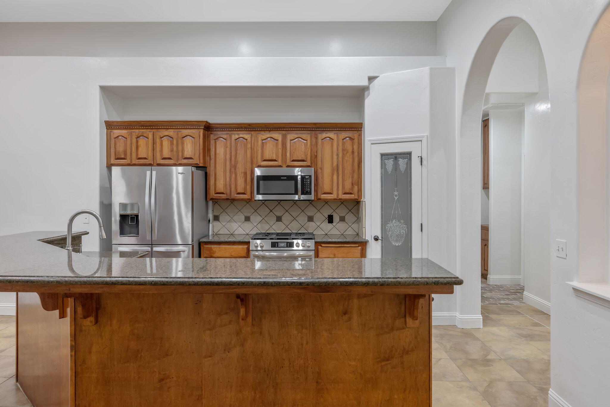 4421 E Douglas Ave, Visalia, CA 93292