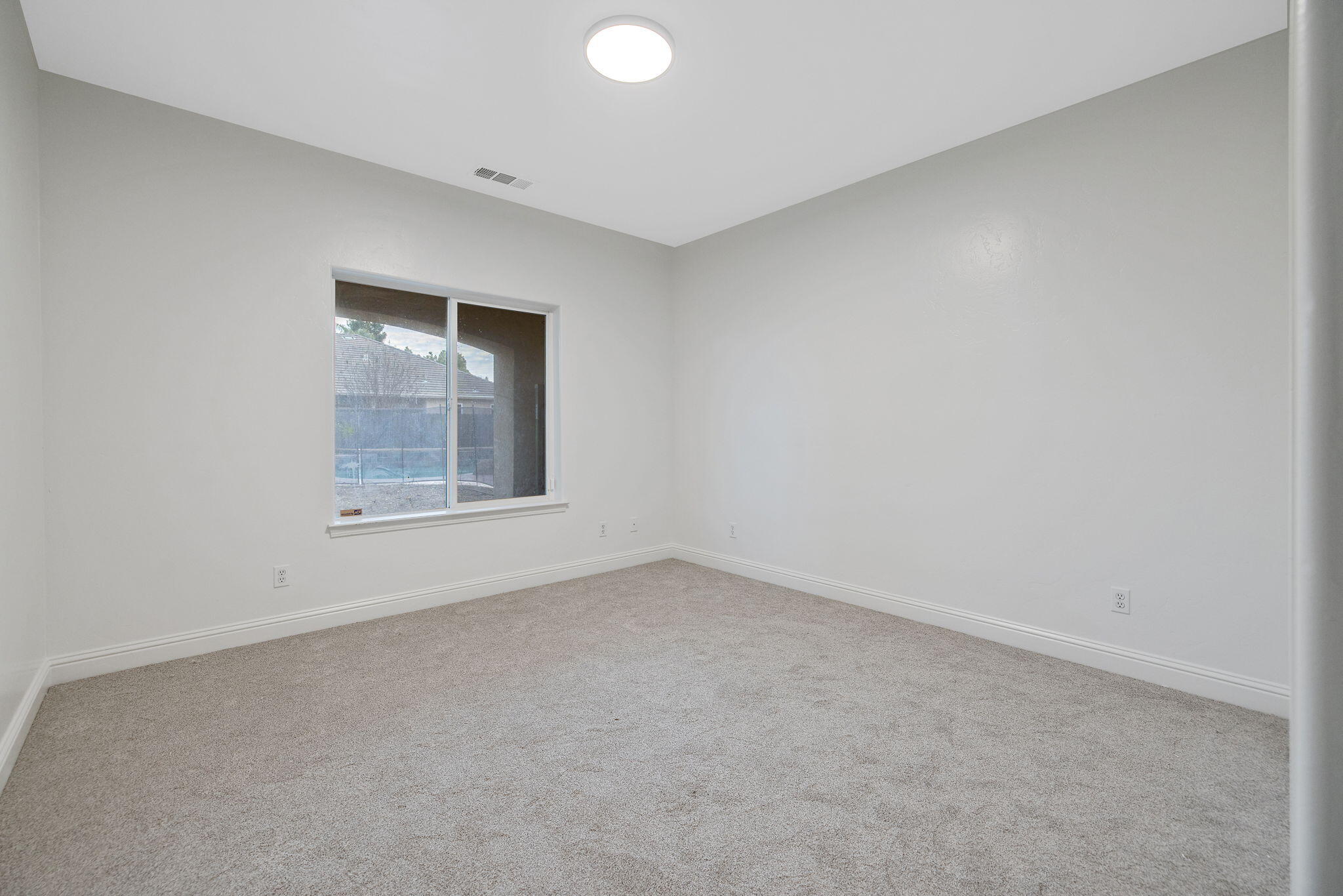 4421 E Douglas Ave, Visalia, CA 93292