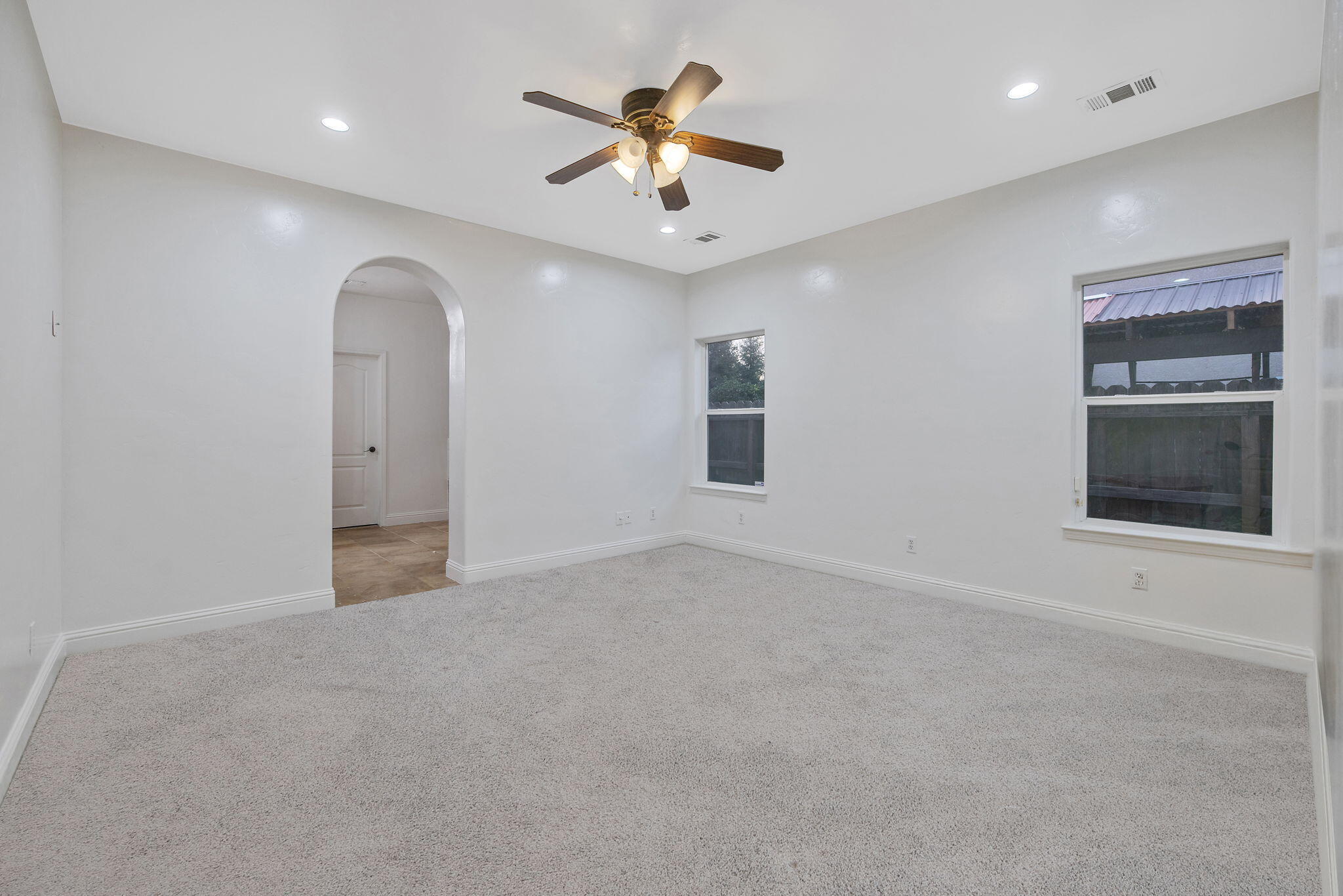 4421 E Douglas Ave, Visalia, CA 93292