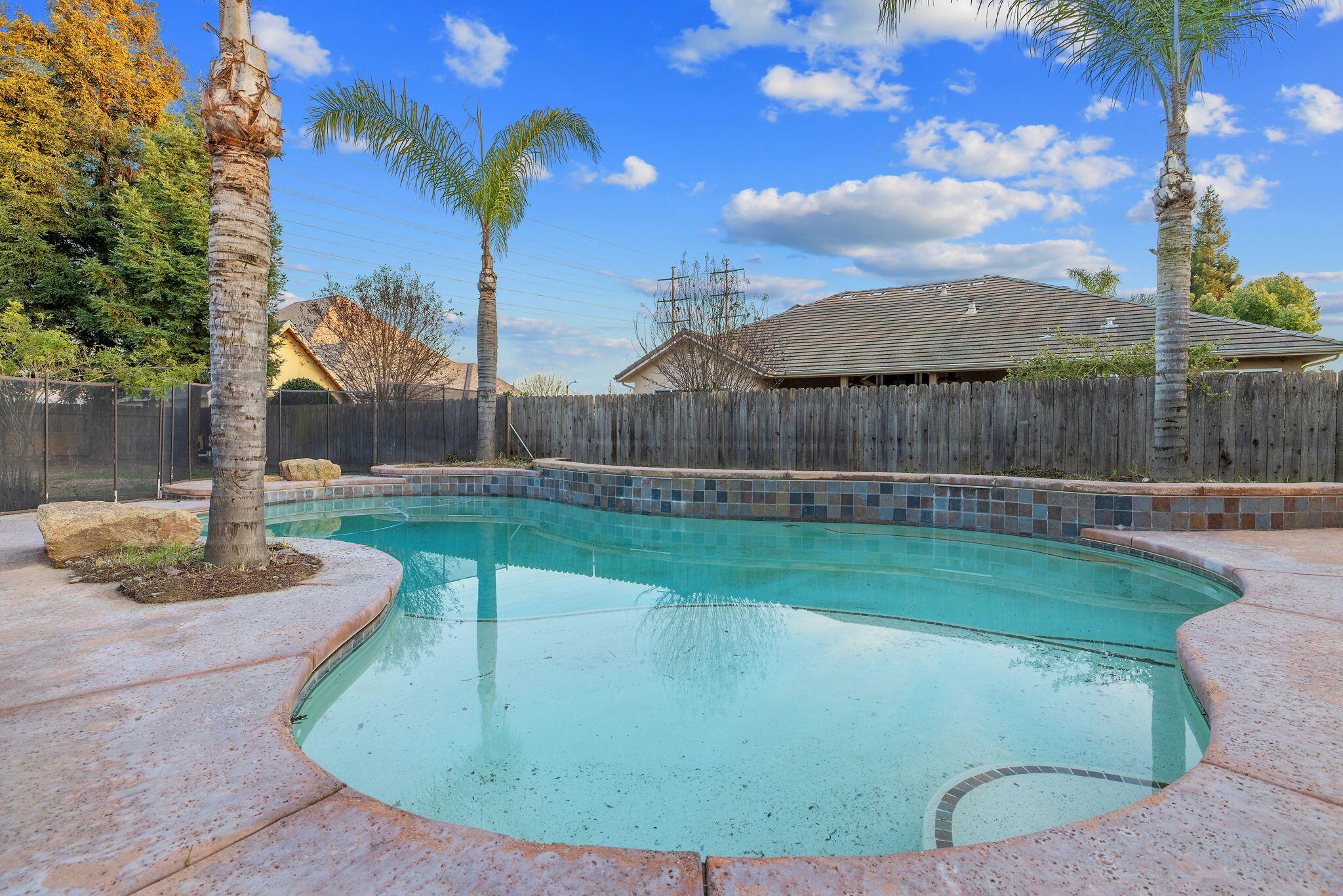 4421 E Douglas Ave, Visalia, CA 93292