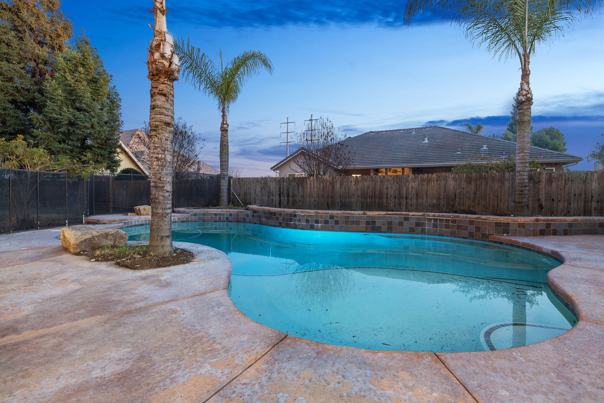 4421 E Douglas Ave, Visalia, CA 93292