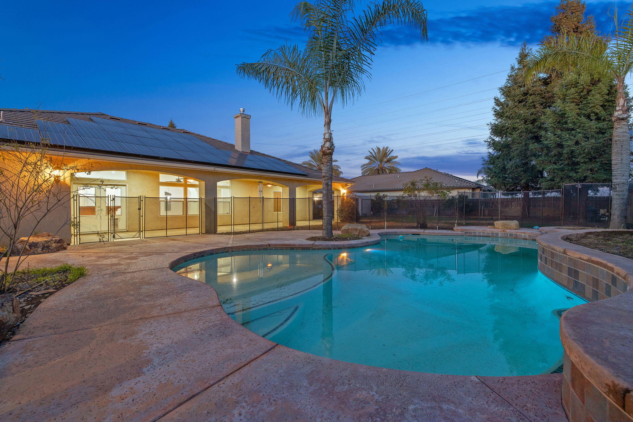 4421 E Douglas Ave, Visalia, CA 93292