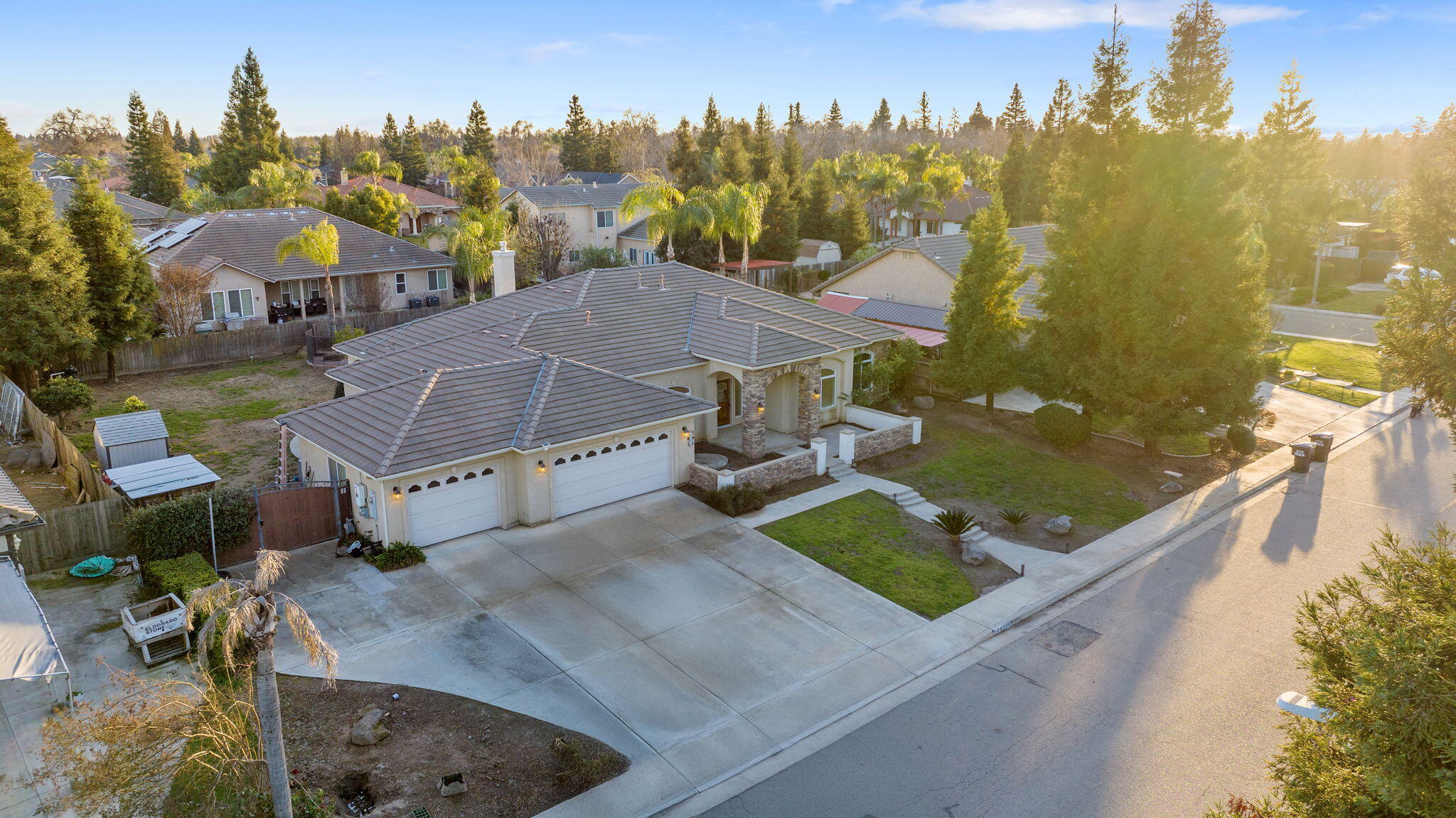 4421 E Douglas Ave, Visalia, CA 93292