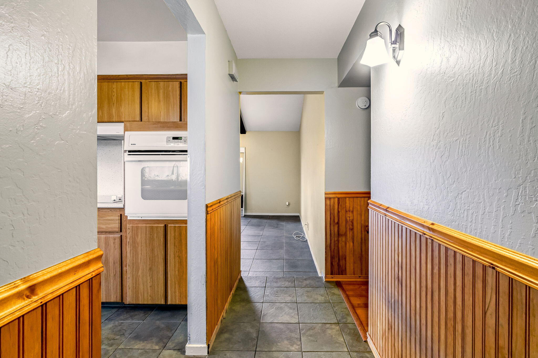 1606 Barstow Ave, Clovis, CA 93611