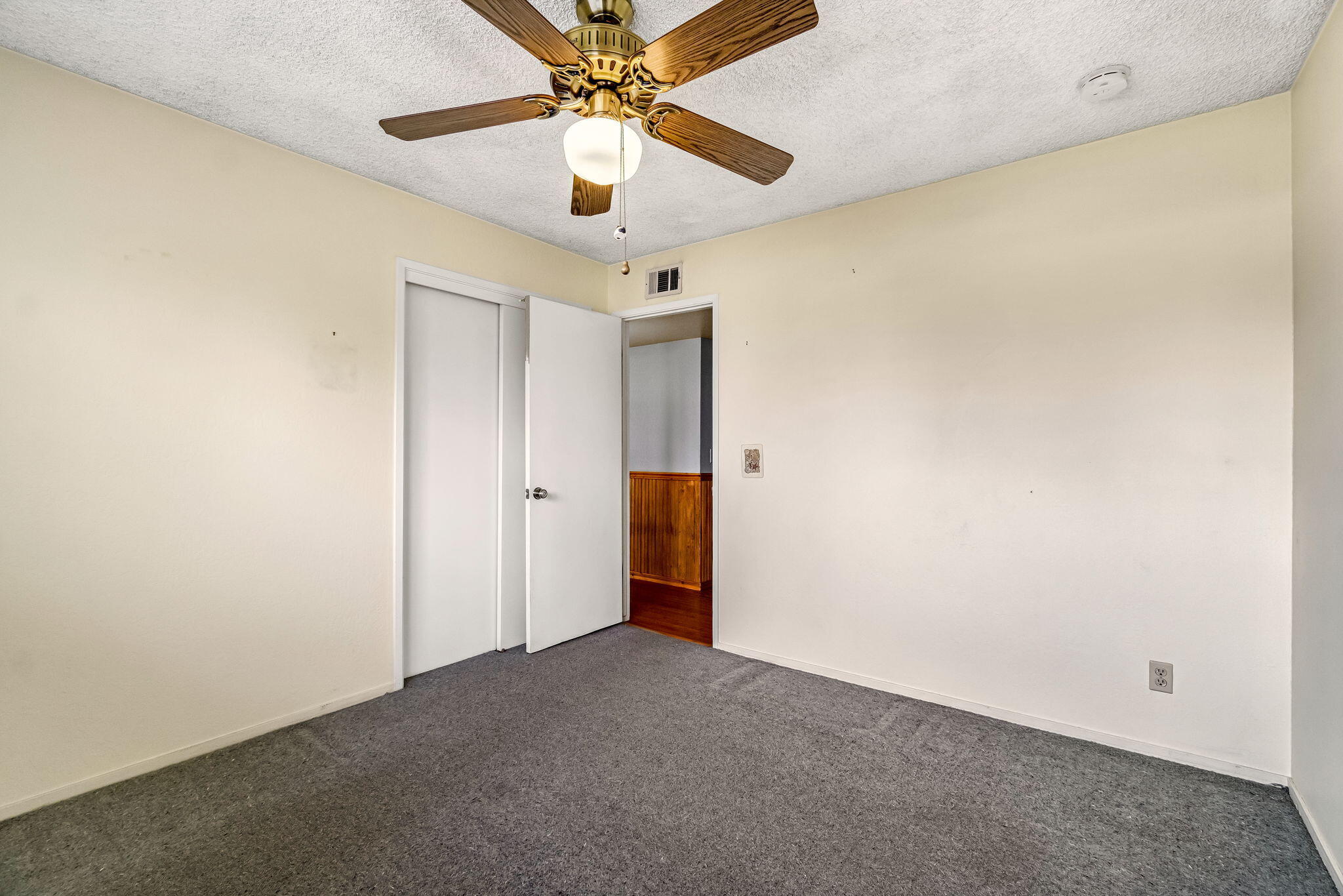 1606 Barstow Ave, Clovis, CA 93611