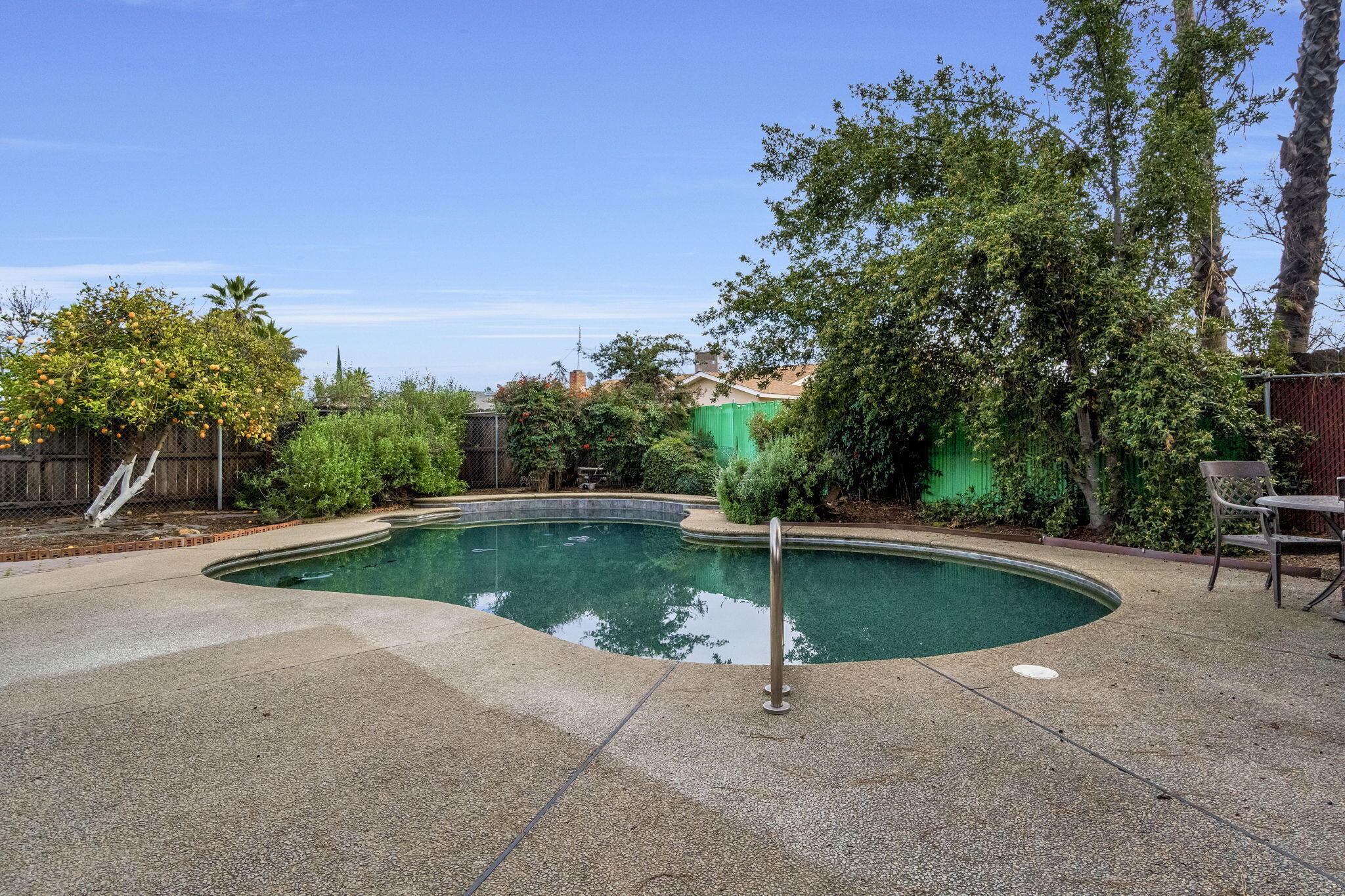 1606 Barstow Ave, Clovis, CA 93611