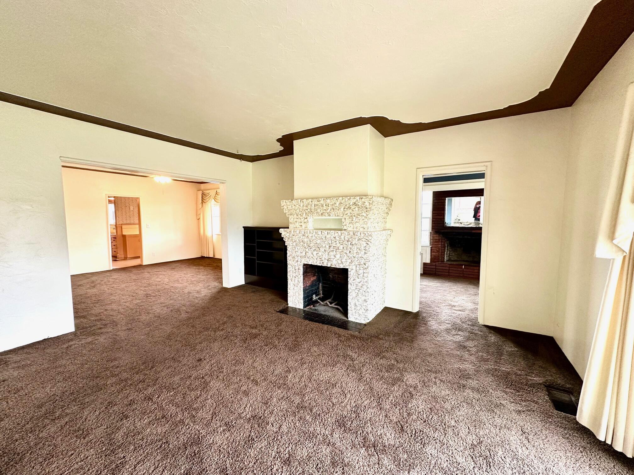 1301 N Douty, Hanford, CA 93230