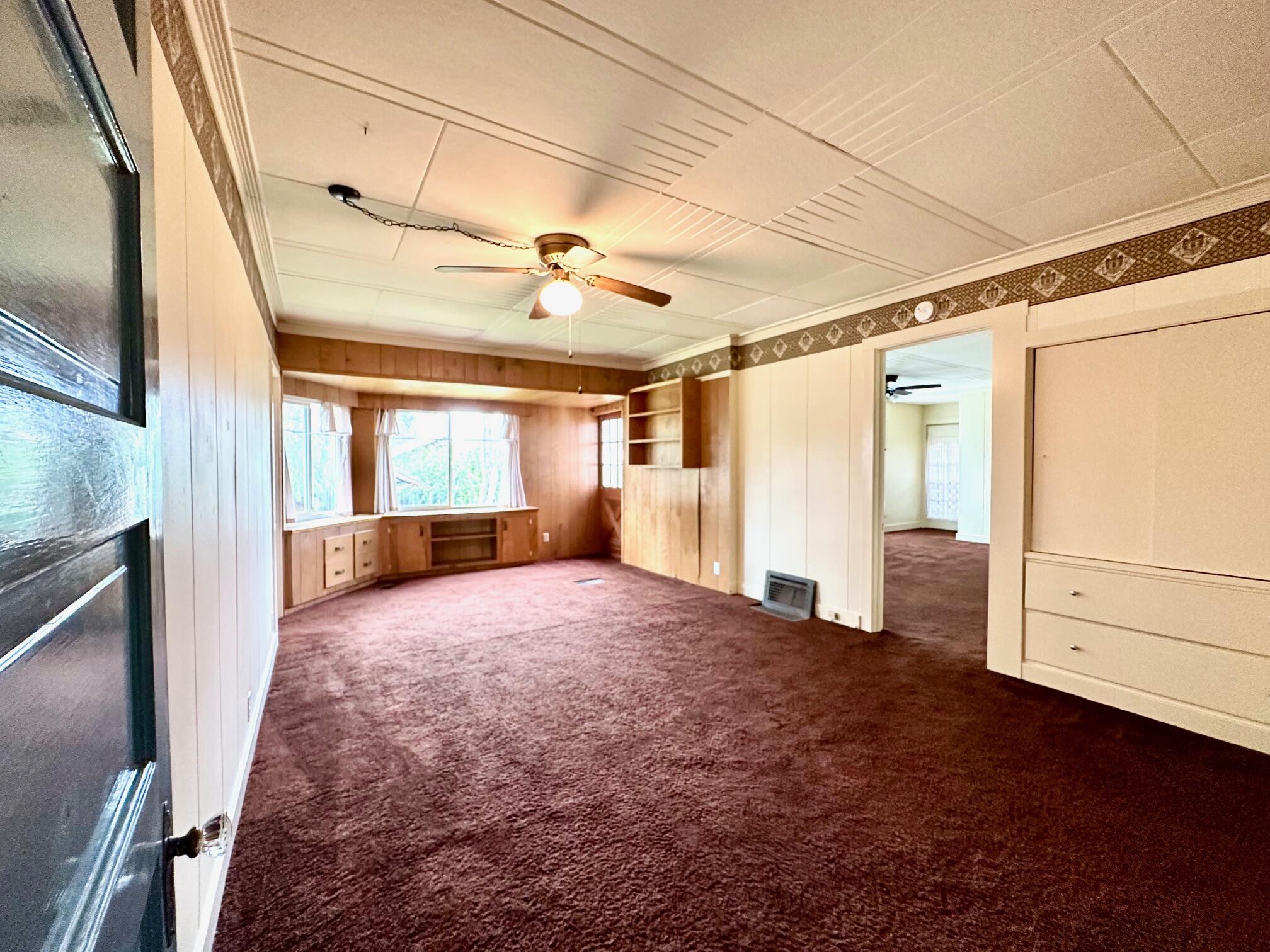 1301 N Douty, Hanford, CA 93230