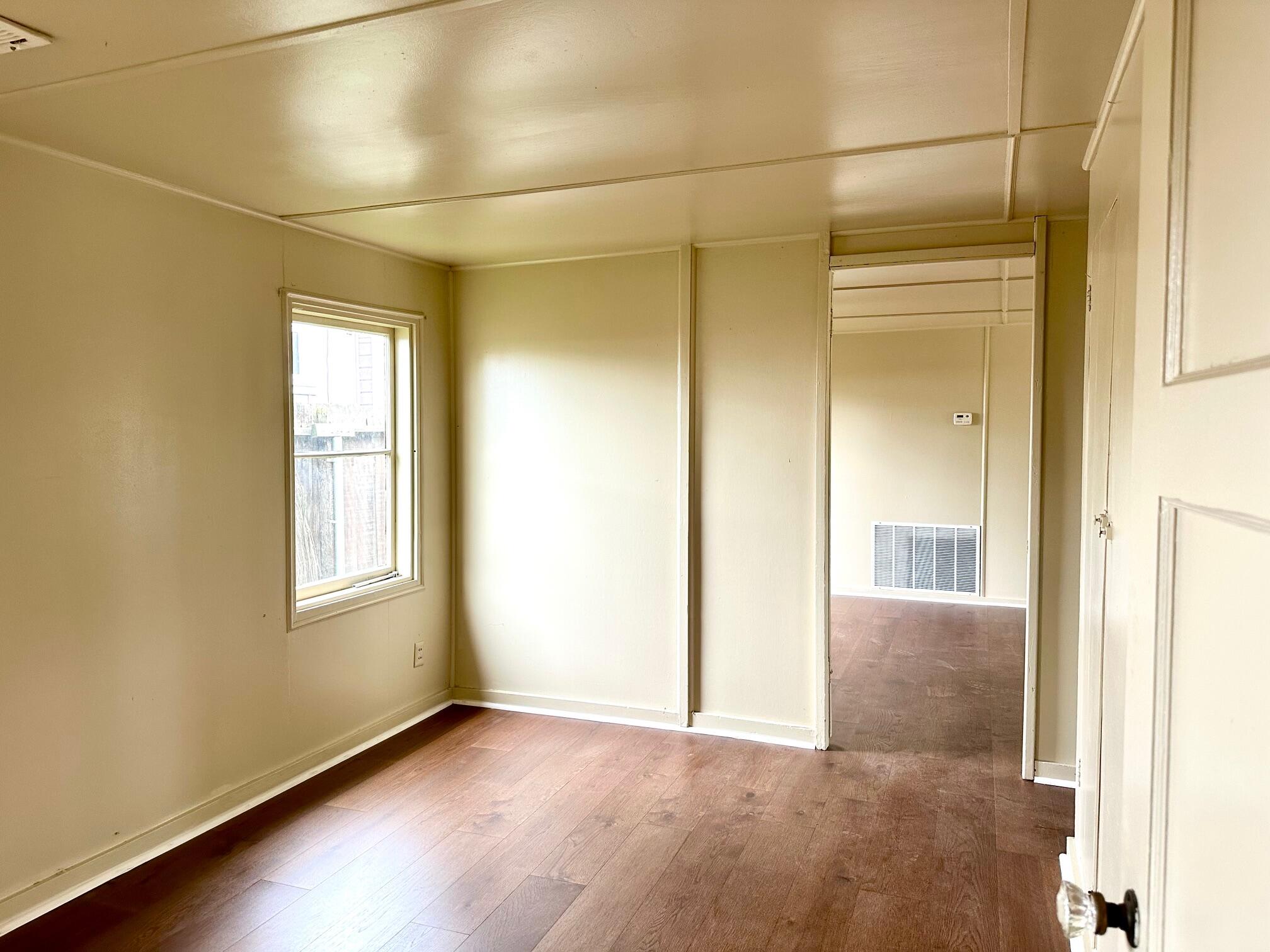 1301 N Douty, Hanford, CA 93230