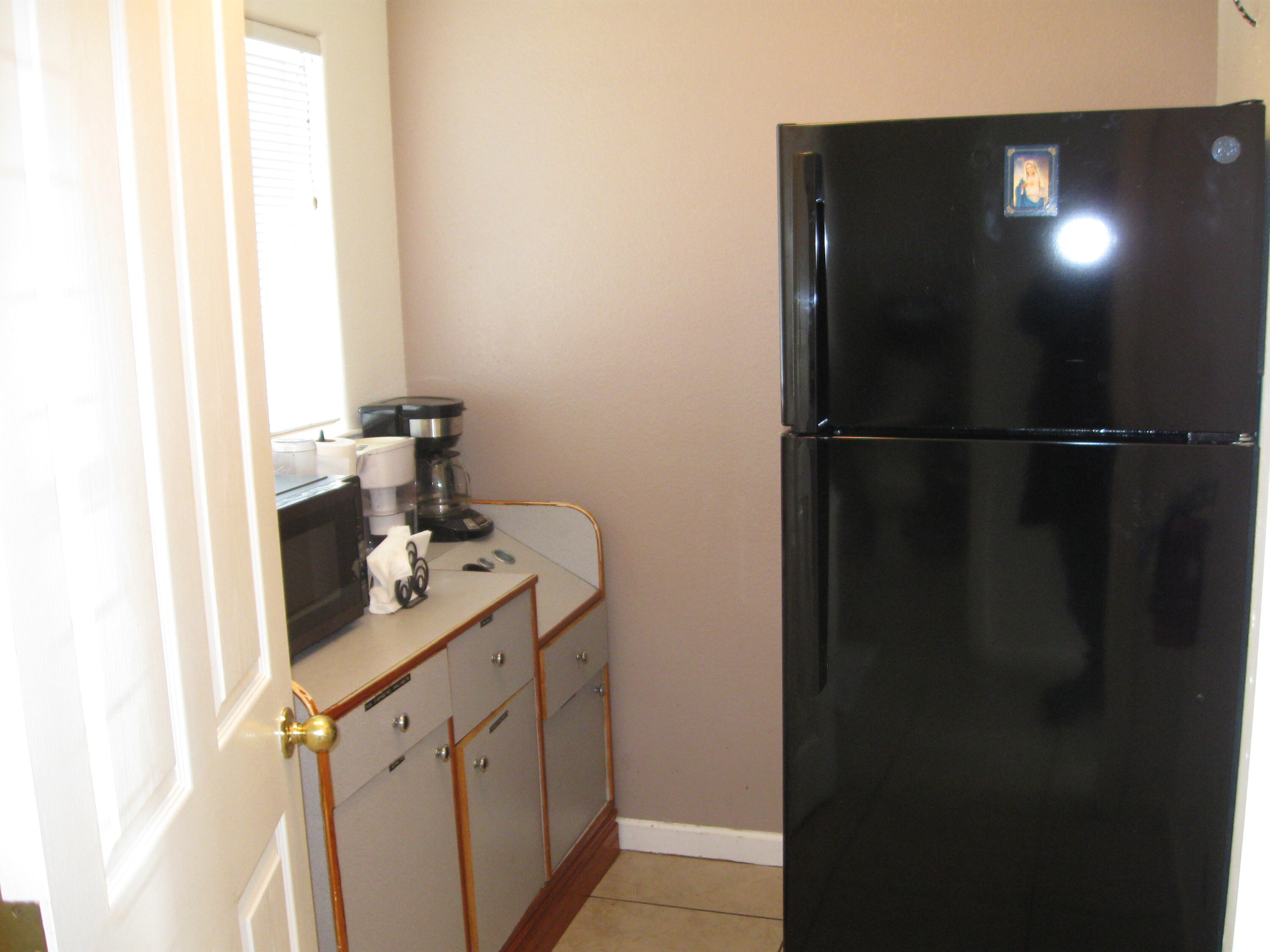 442 N N Farmersville Blvd, Farmersville, CA 93223