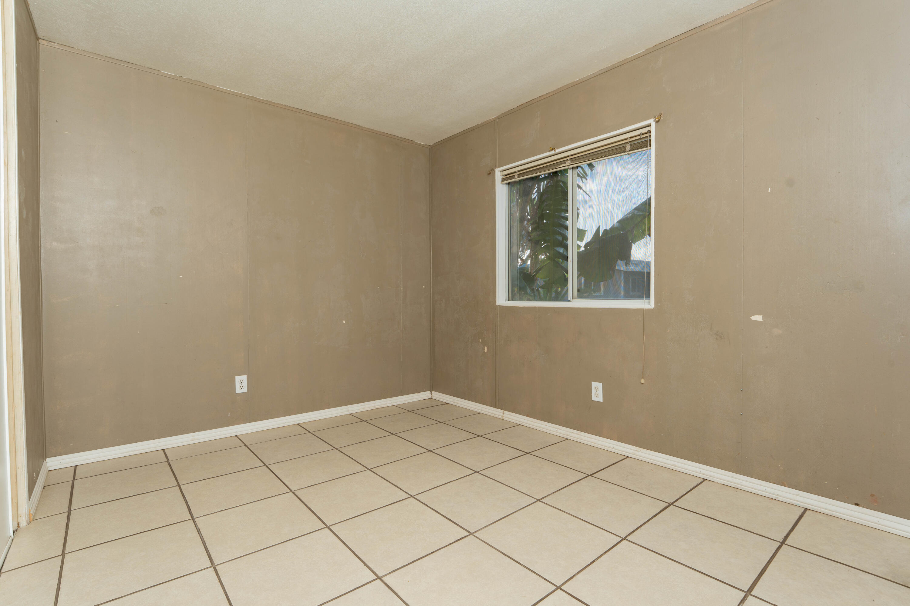 900 E Rankin Rd #119, Tulare, CA 93274