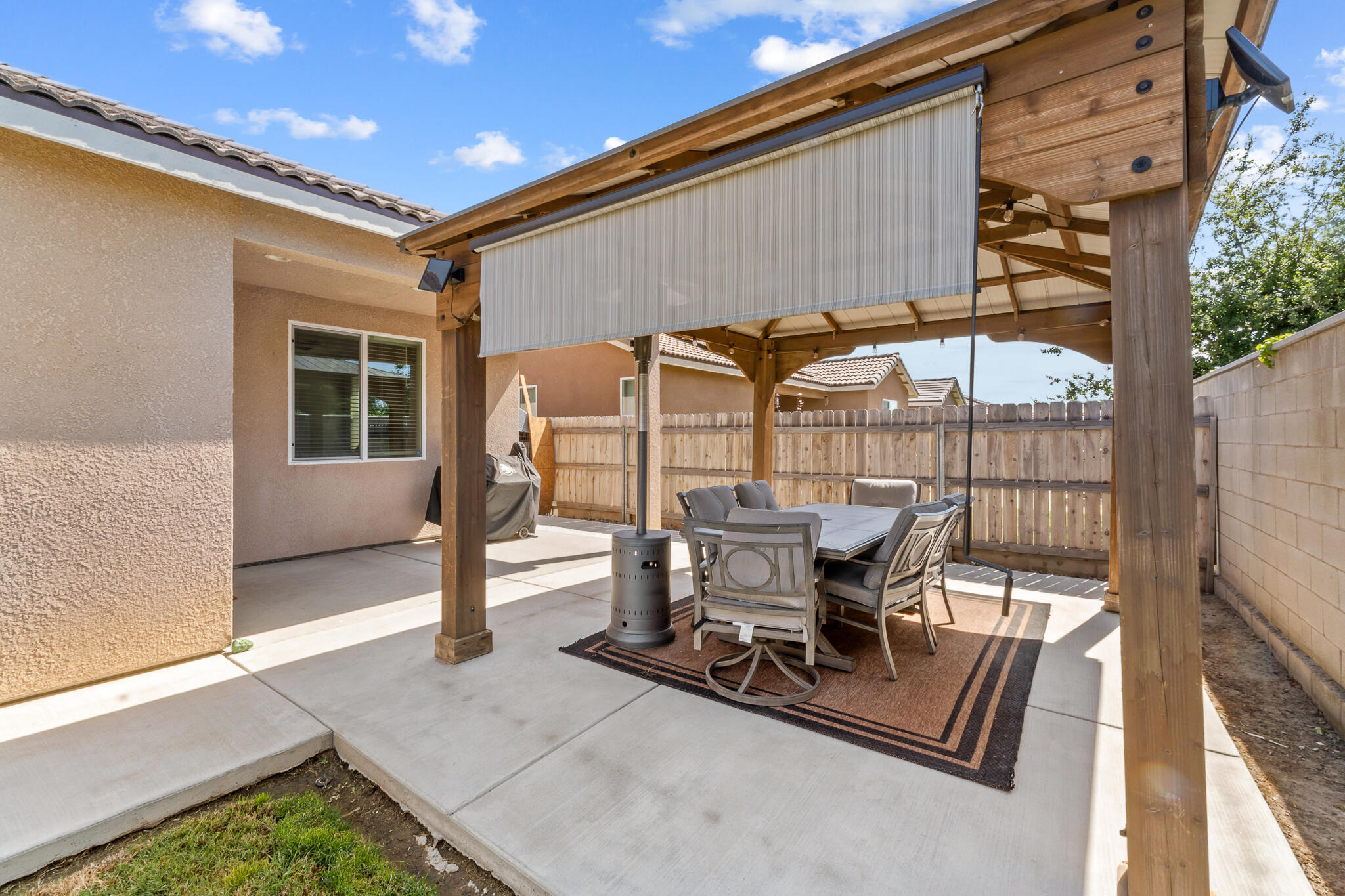 1727 Bristol Ave, Tulare, CA 93274