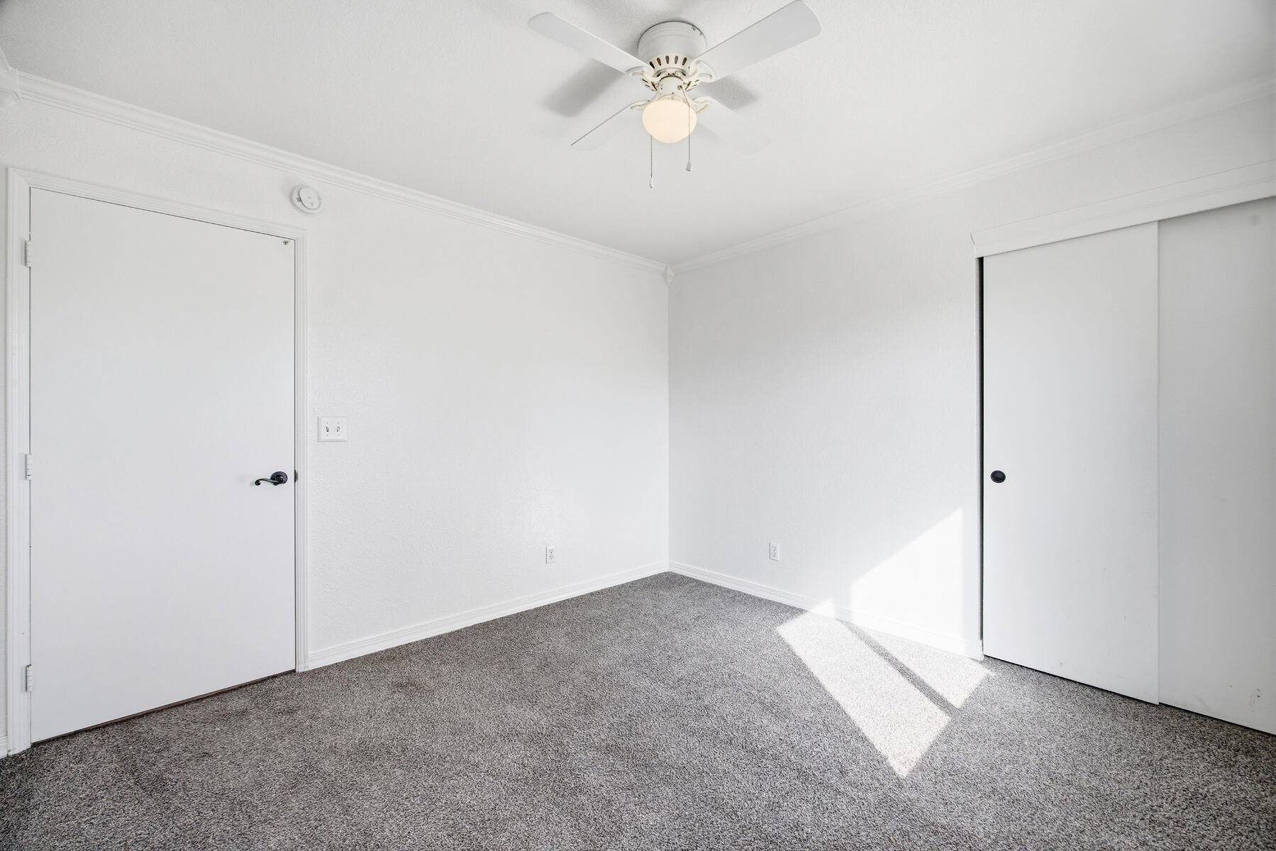 618 Birdsong Ct, Exeter, CA 93221