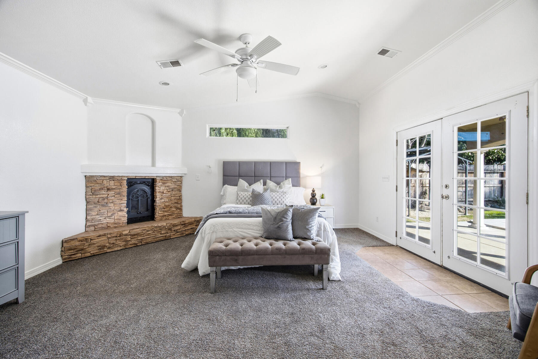 618 Birdsong Ct, Exeter, CA 93221