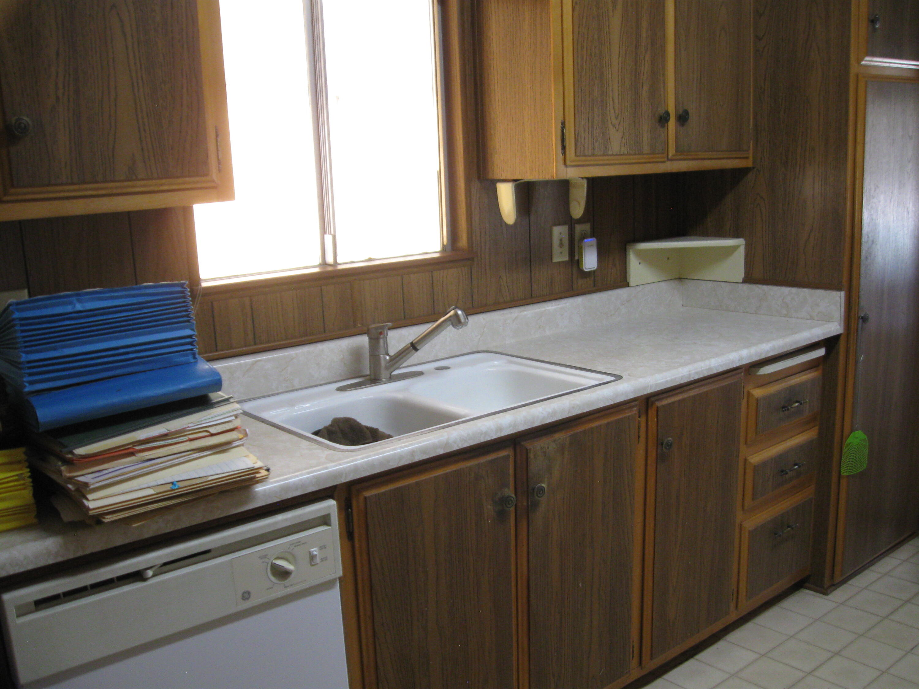 225 N Akers St ##310, Visalia, CA 93291