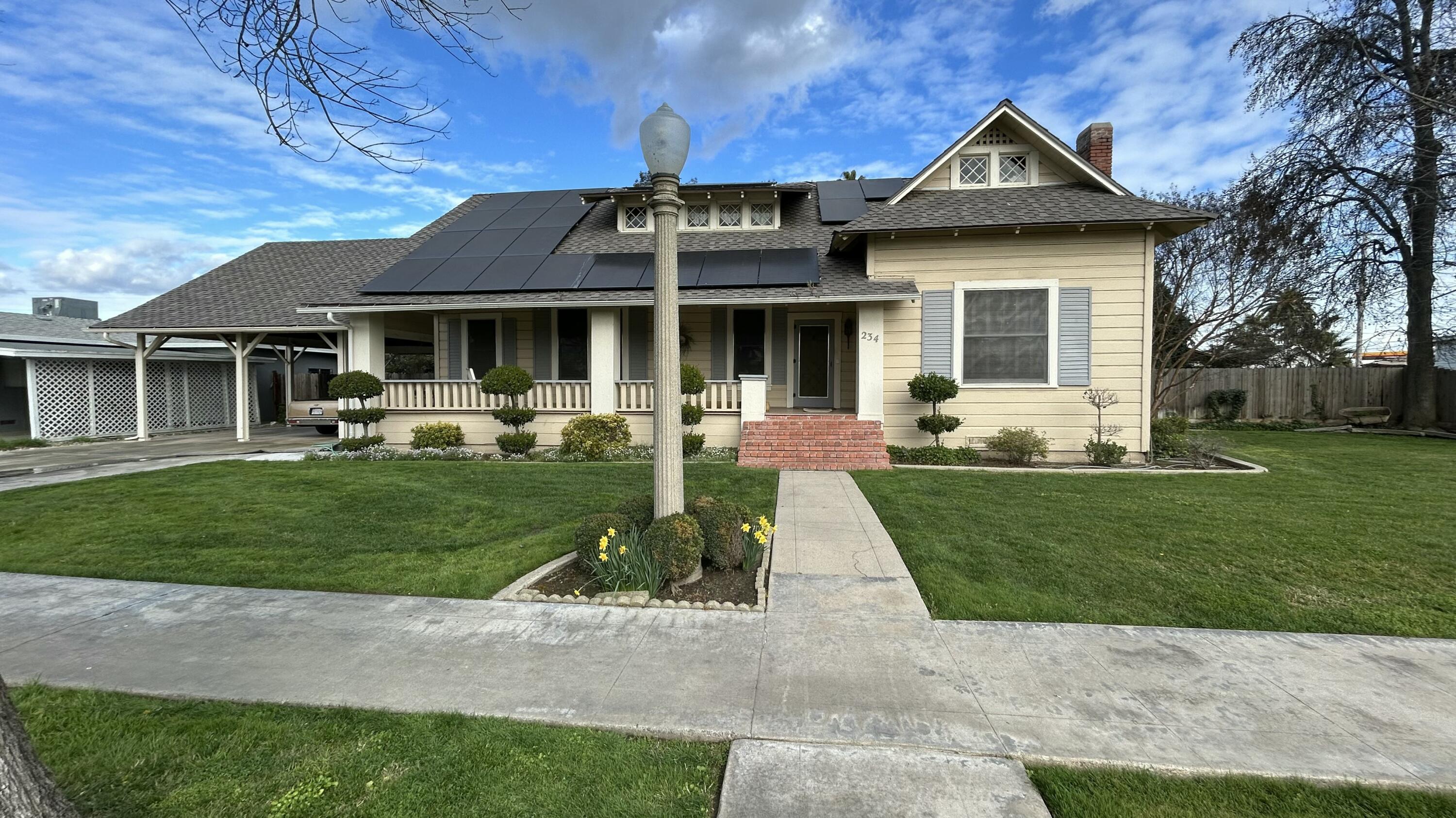 234 S D St, Tulare, CA 93274