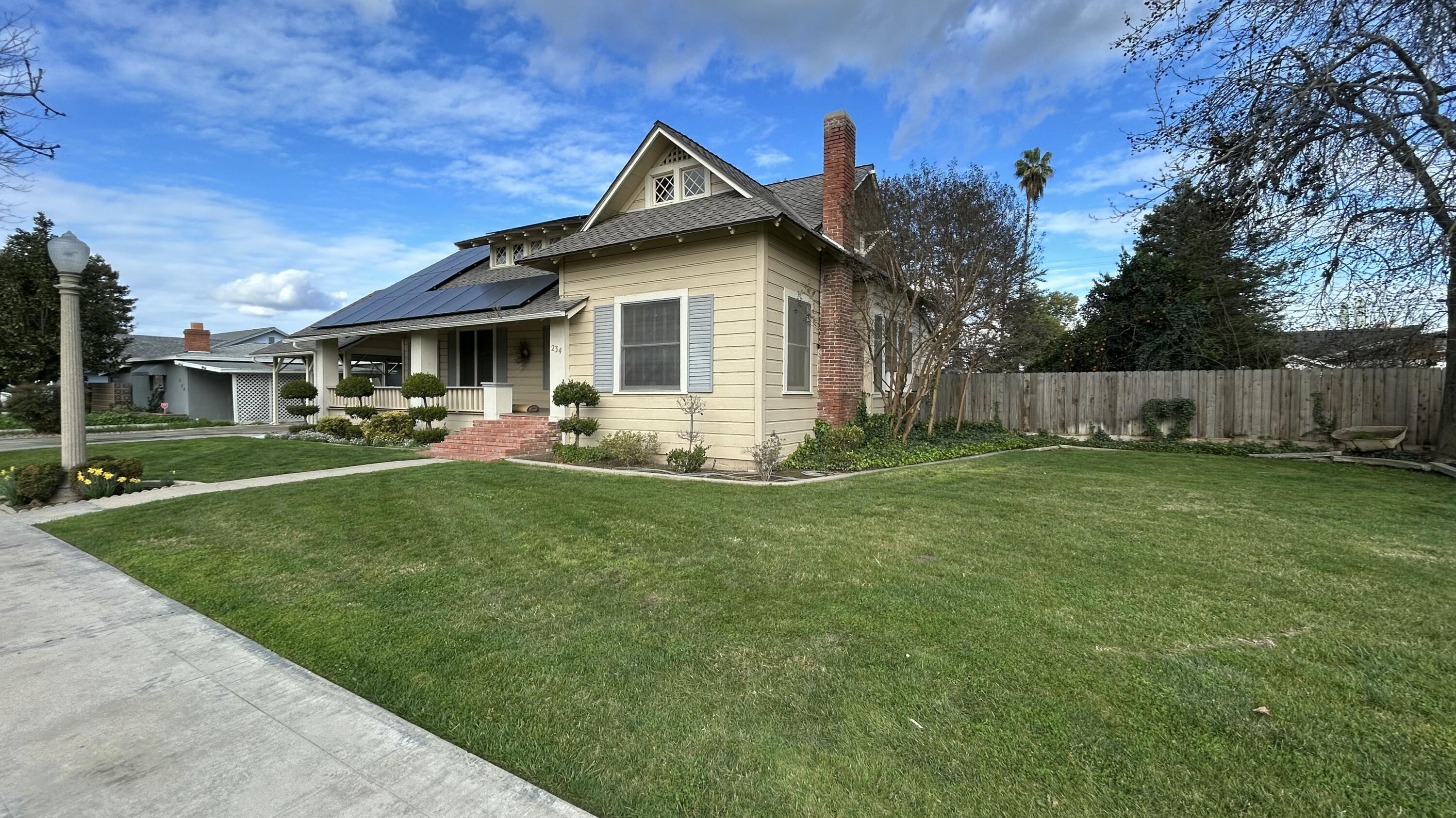 234 S D St, Tulare, CA 93274