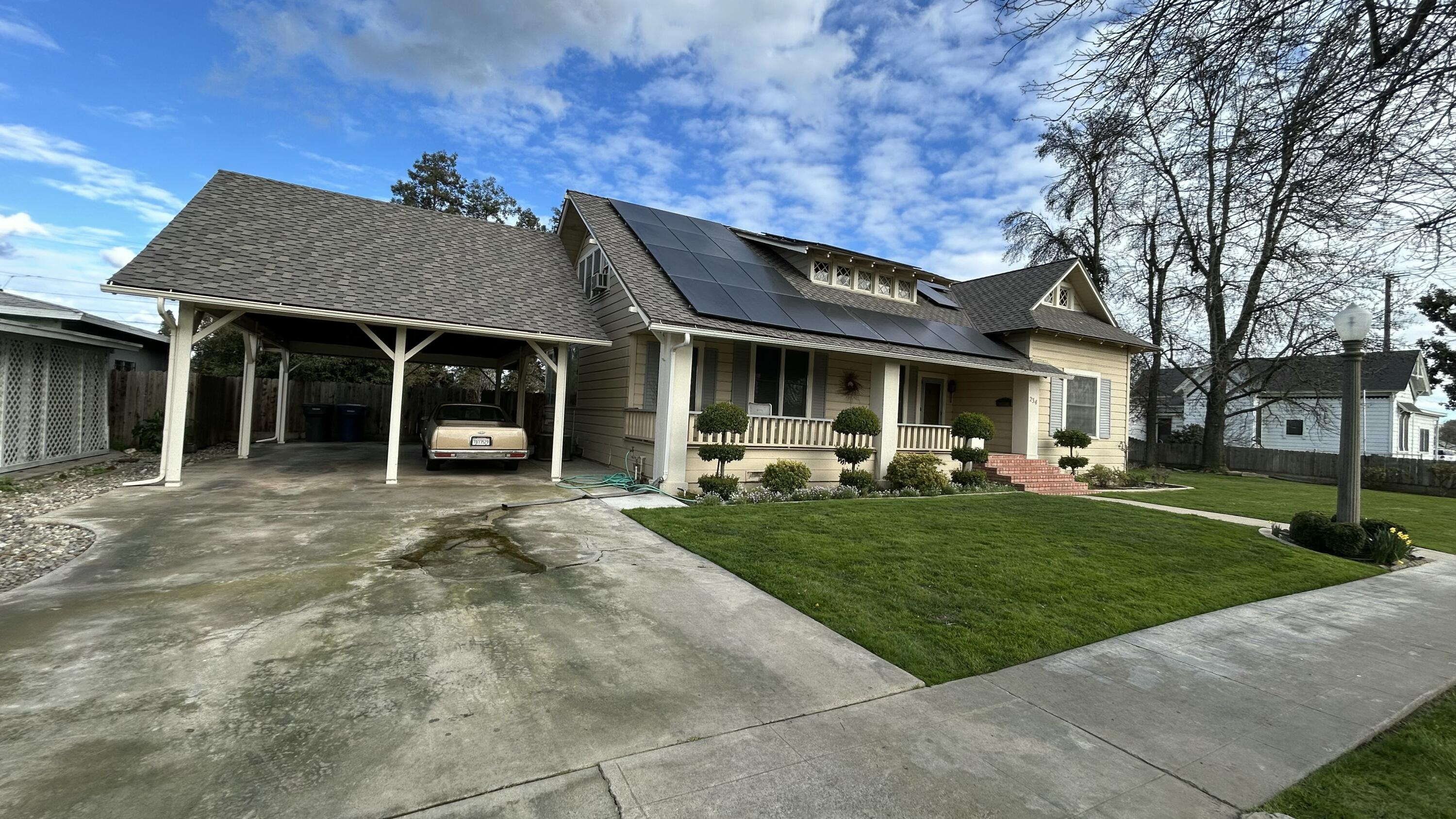 234 S D St, Tulare, CA 93274