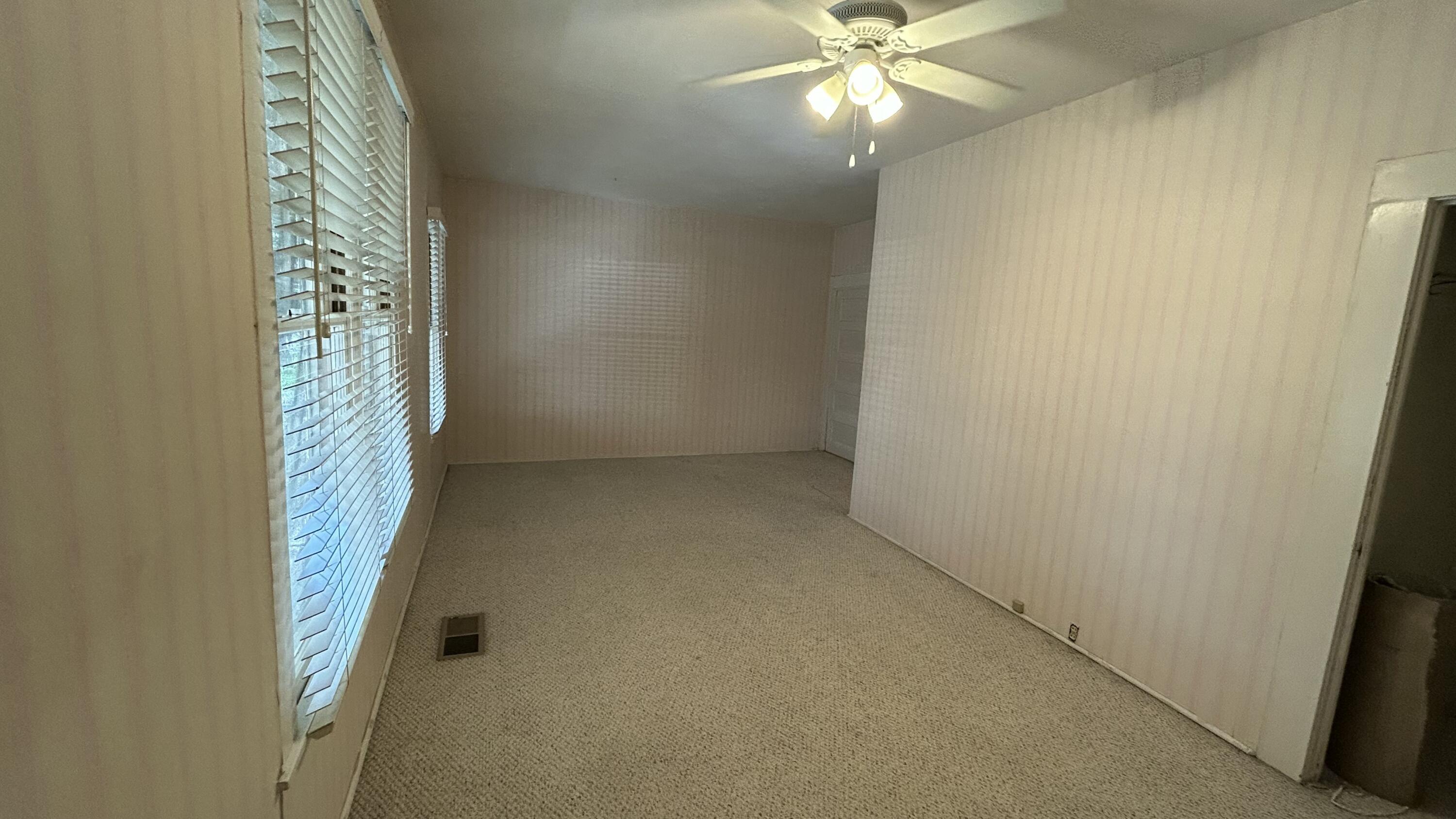 234 S D St, Tulare, CA 93274