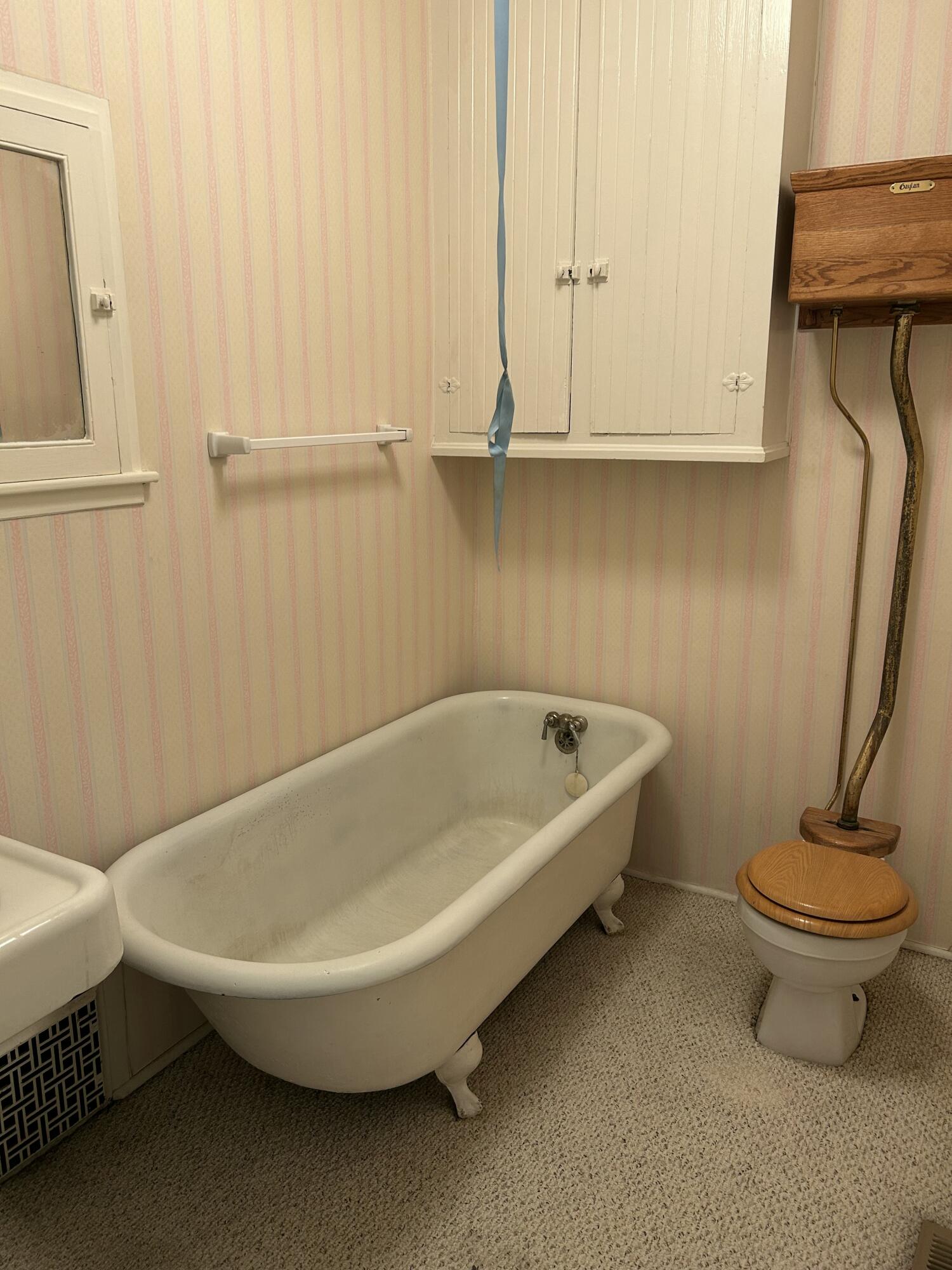 234 S D St, Tulare, CA 93274