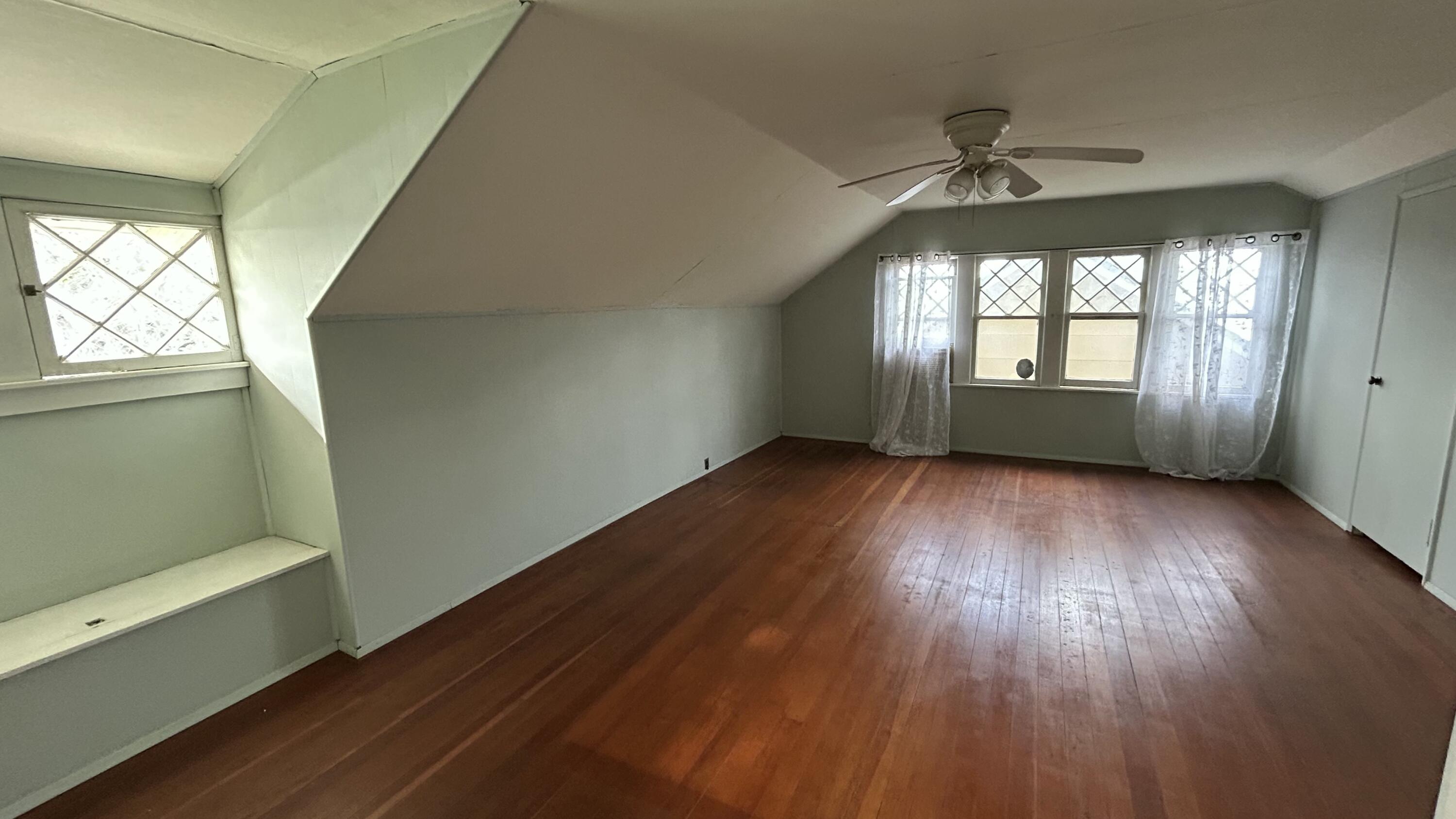 234 S D St, Tulare, CA 93274