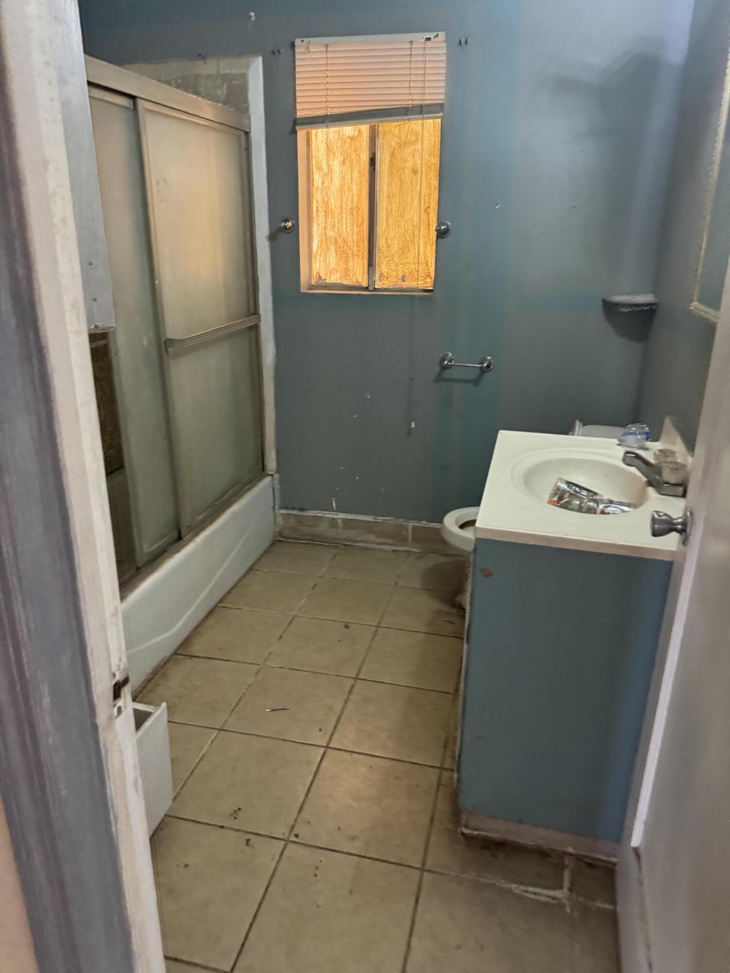 12935 Sierra, Cutler, CA 93615