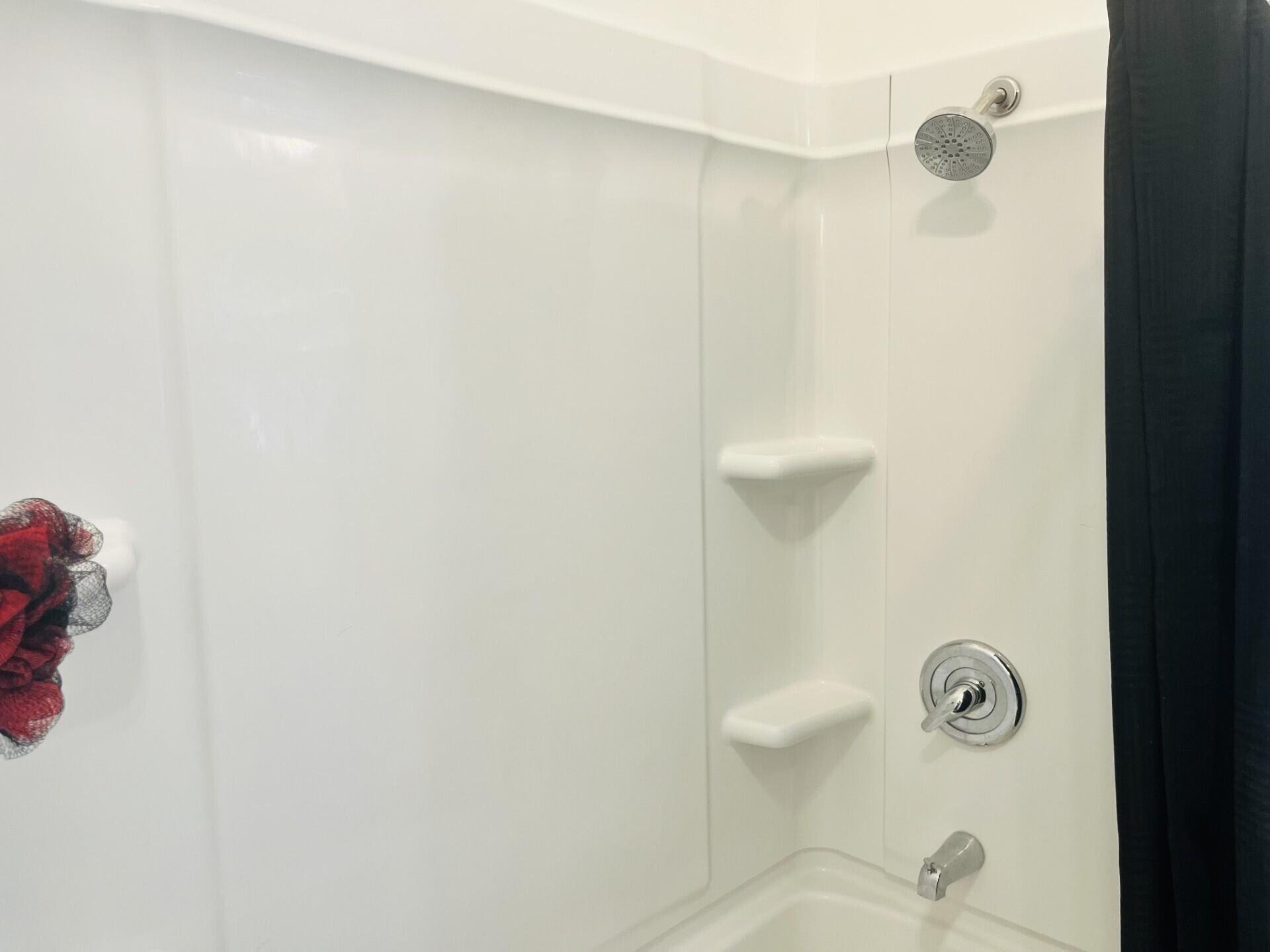 824 N N Willis St, Visalia, CA 93291