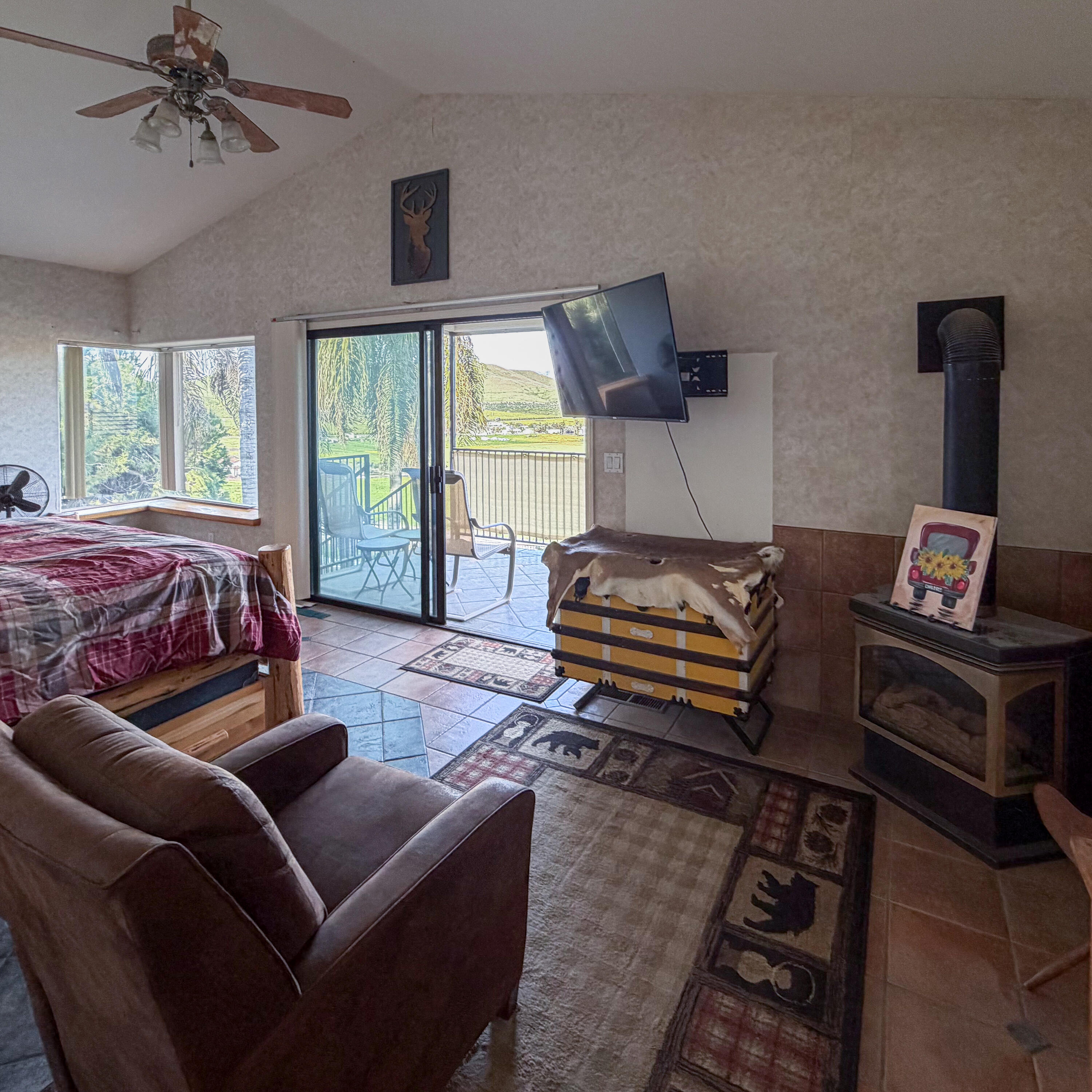 1380 N Highland Dr, Porterville, CA 93257