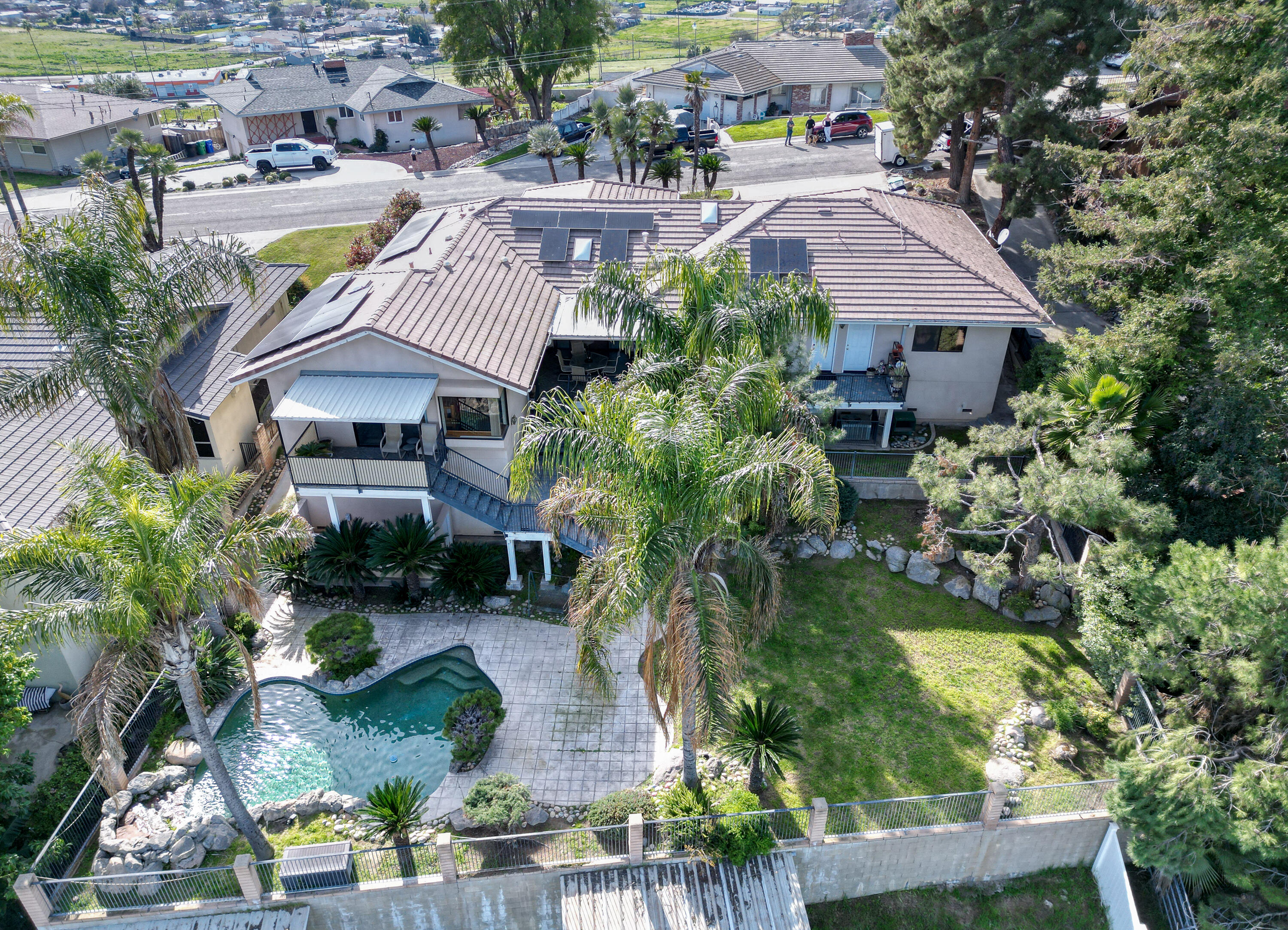 1380 N Highland Dr, Porterville, CA 93257