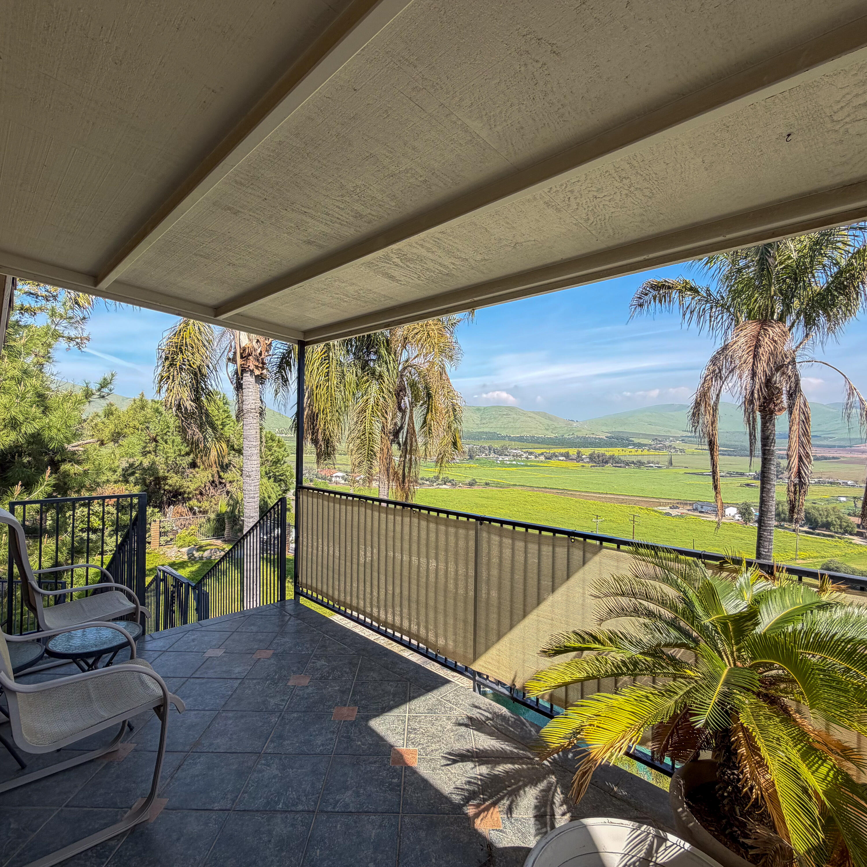 1380 N Highland Dr, Porterville, CA 93257