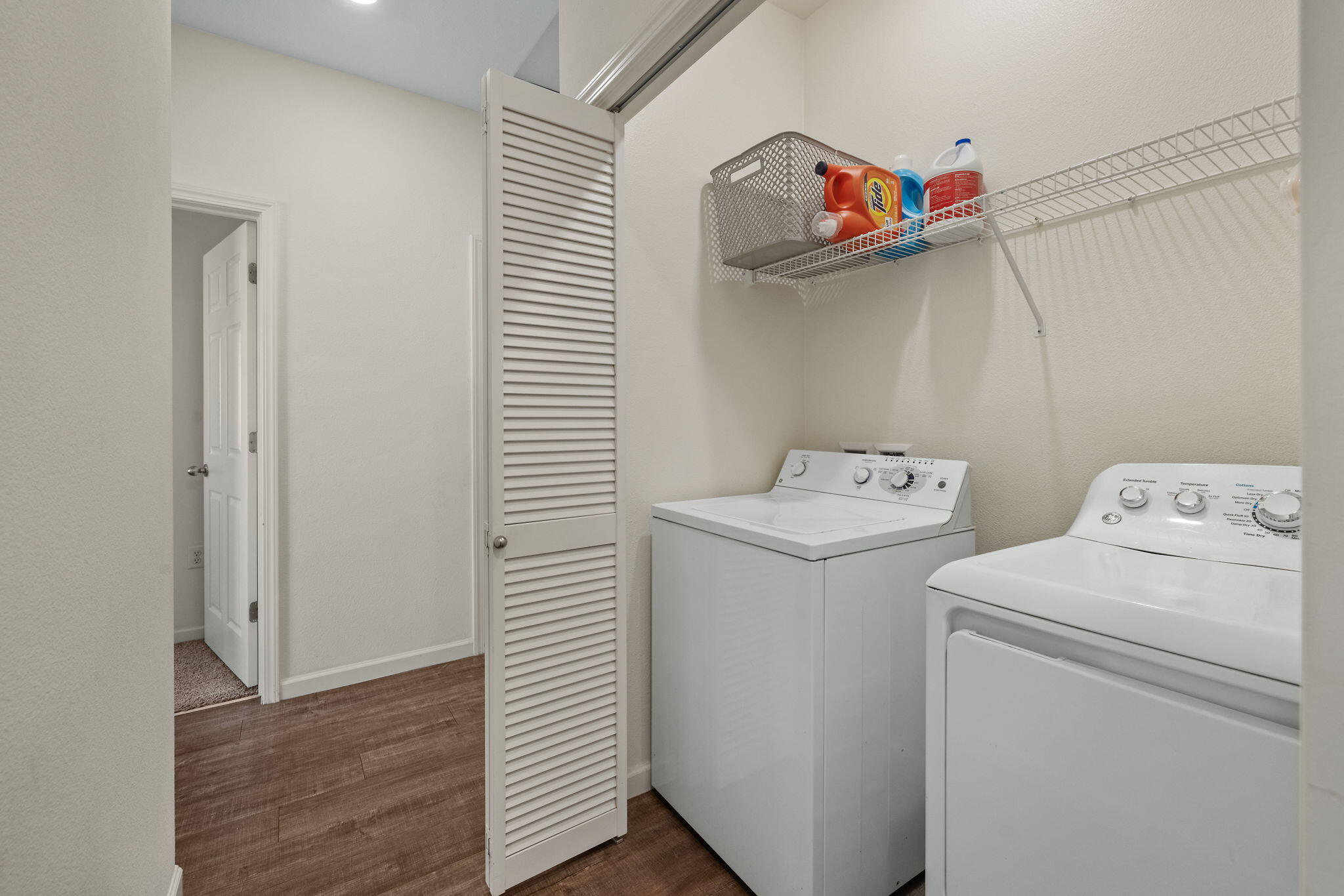 1237 E Orange St, Avenal, CA 93204