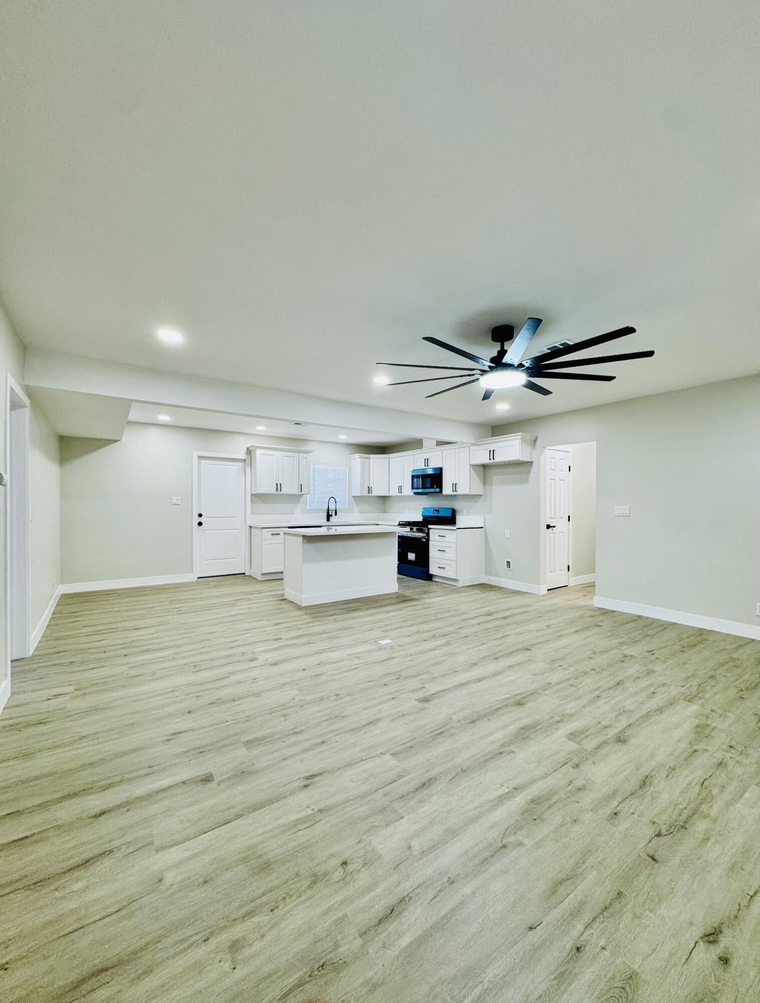 1804 Hodges Ave, Bakersfield, CA 93304