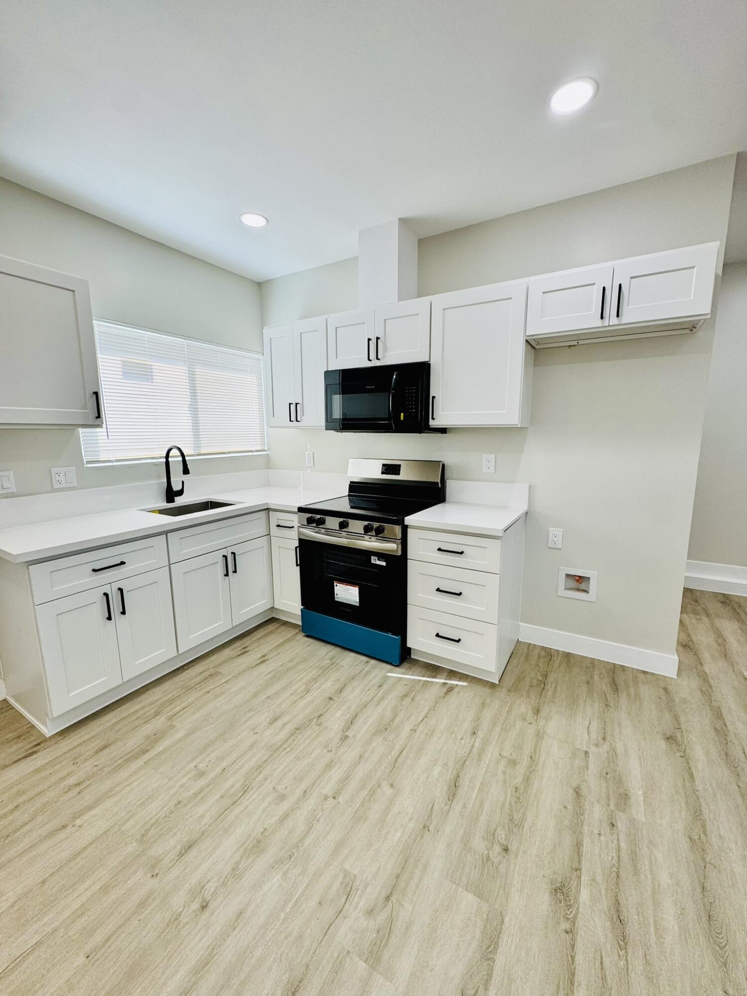 1804 Hodges Ave, Bakersfield, CA 93304