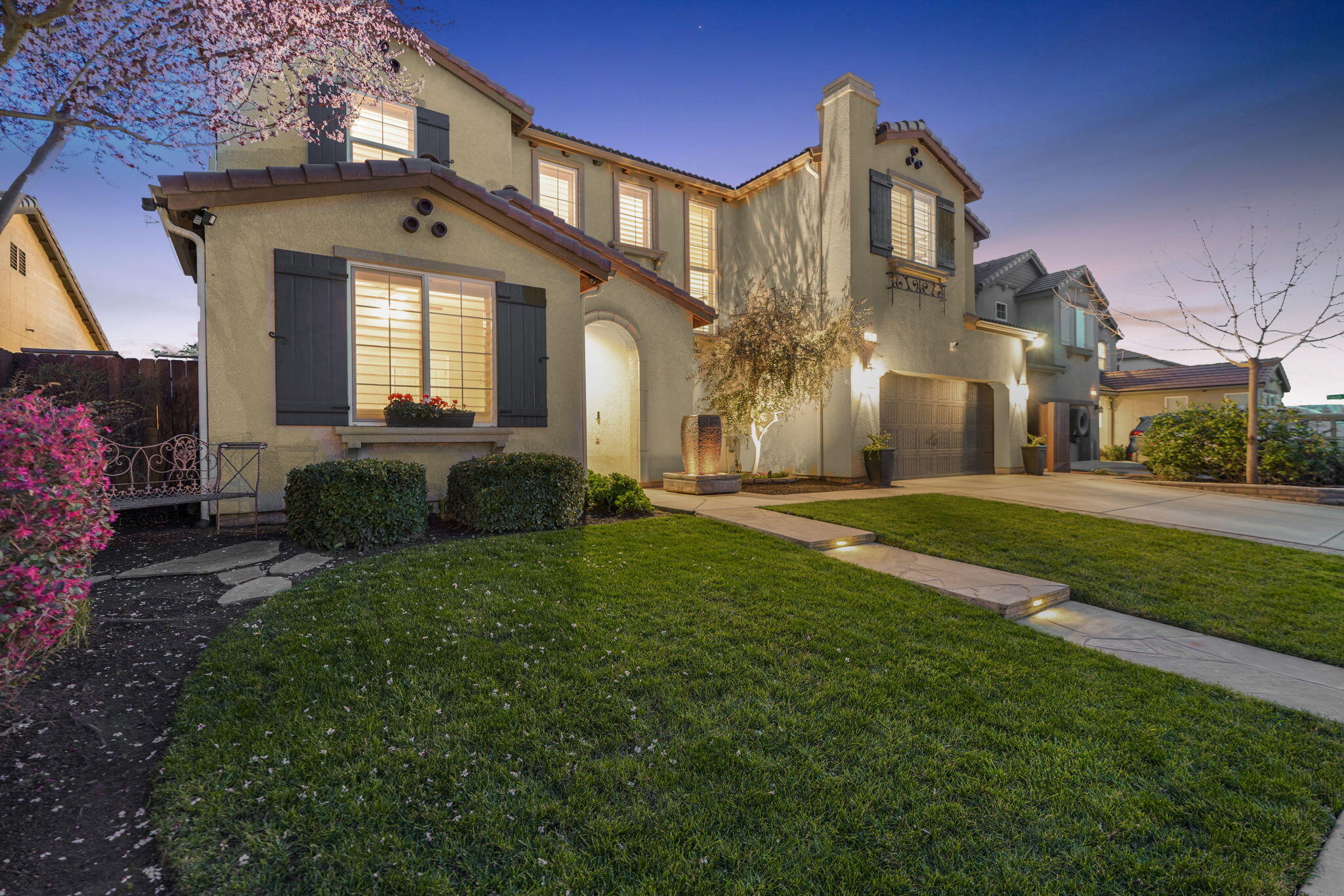 2619 W Connelly Ave, Visalia, CA 93291