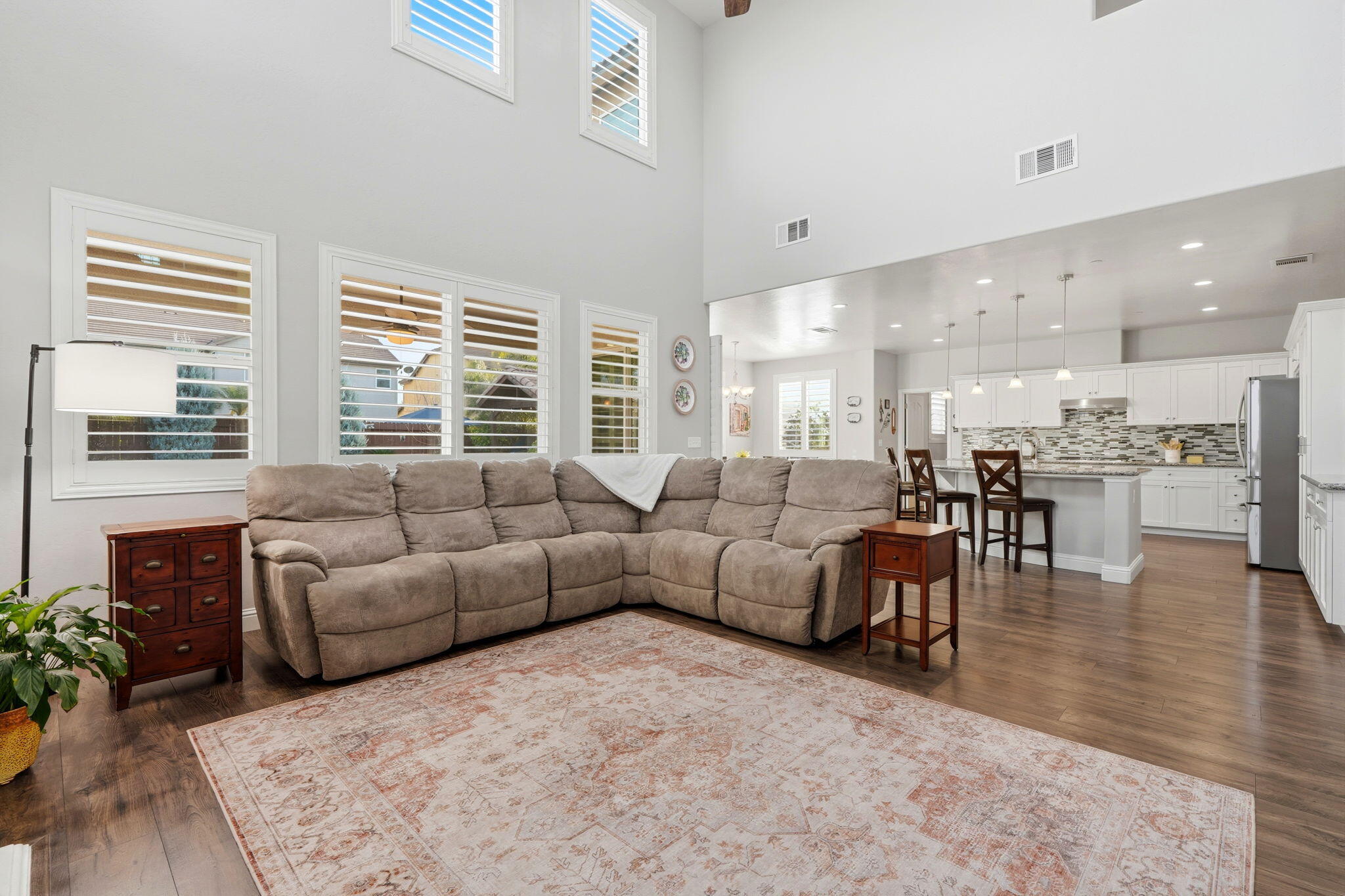 2619 W Connelly Ave, Visalia, CA 93291