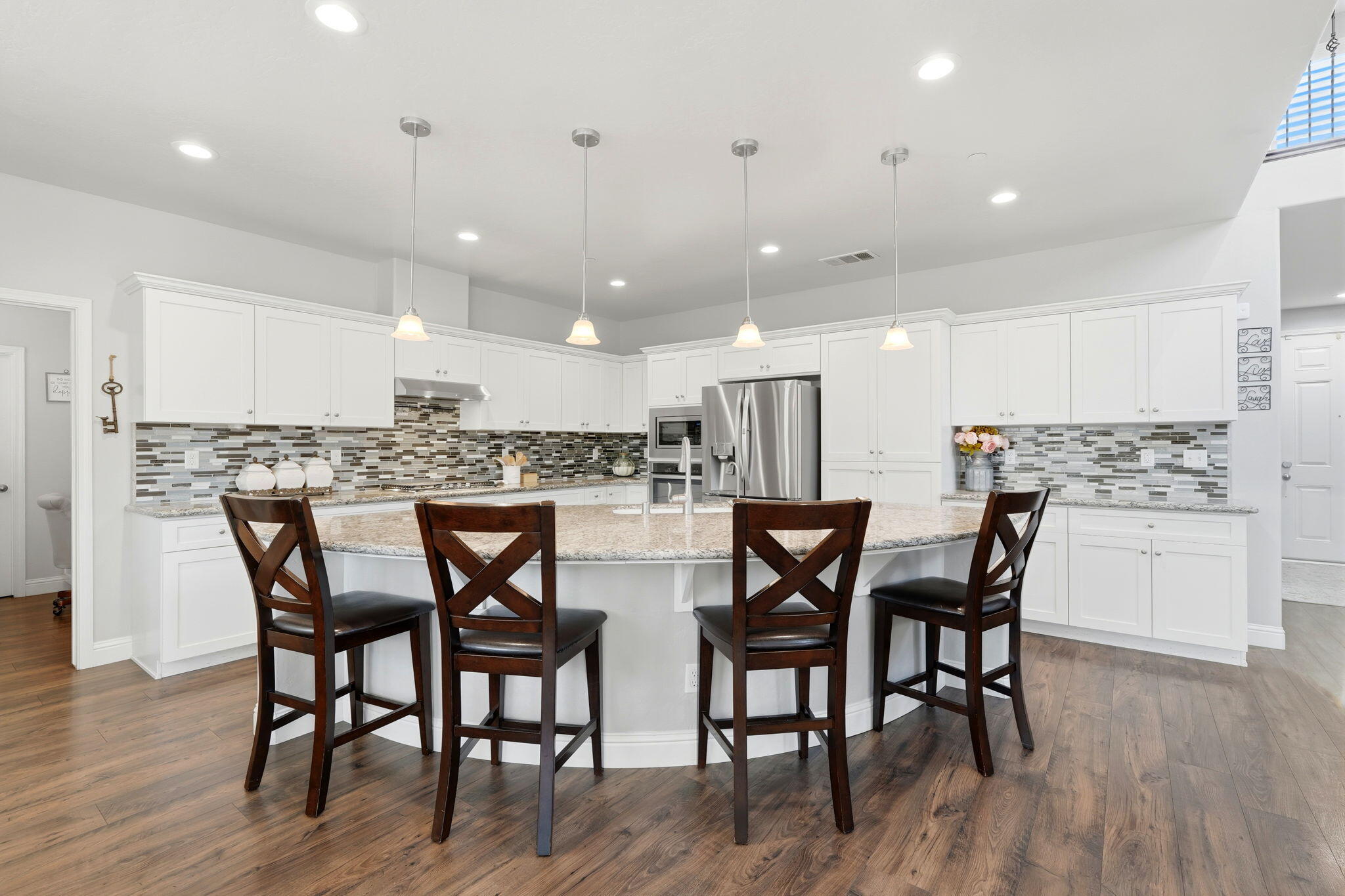 2619 W Connelly Ave, Visalia, CA 93291