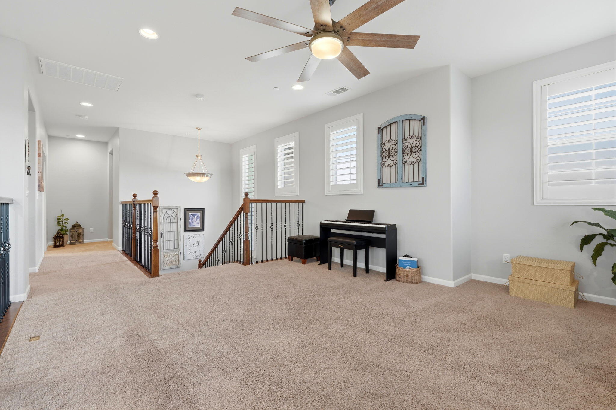 2619 W Connelly Ave, Visalia, CA 93291