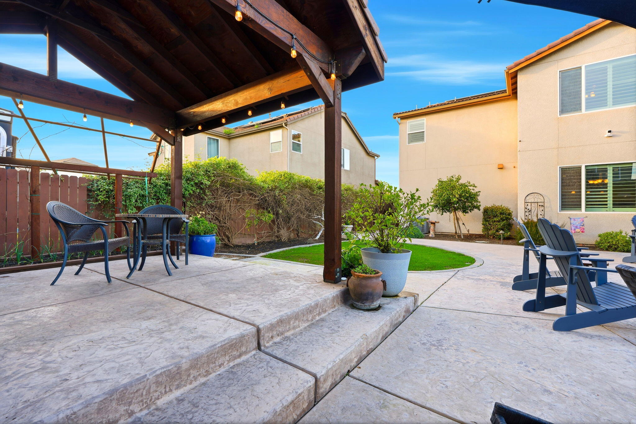 2619 W Connelly Ave, Visalia, CA 93291