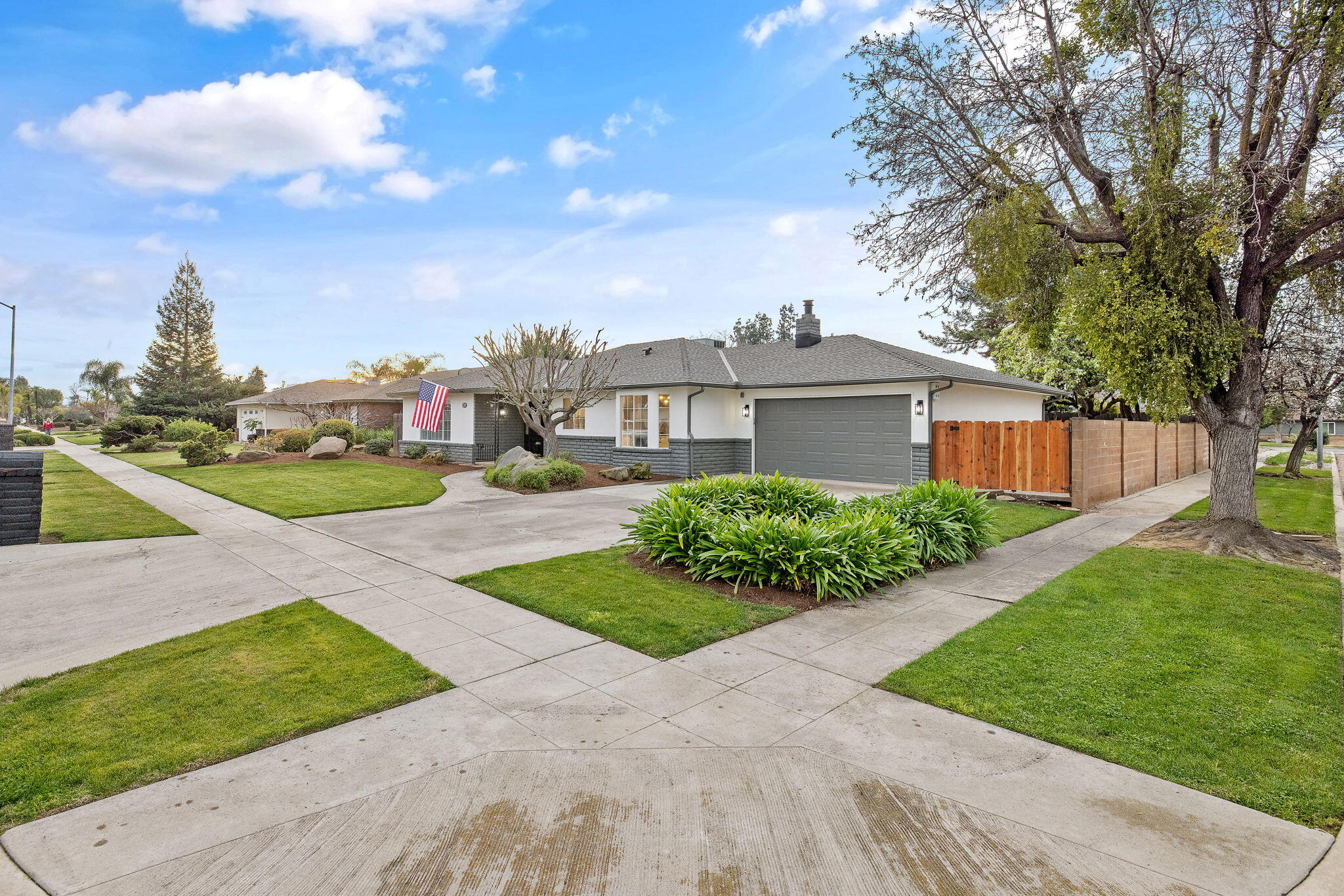 1359 W Millbrae Ave, Fresno, CA 93711