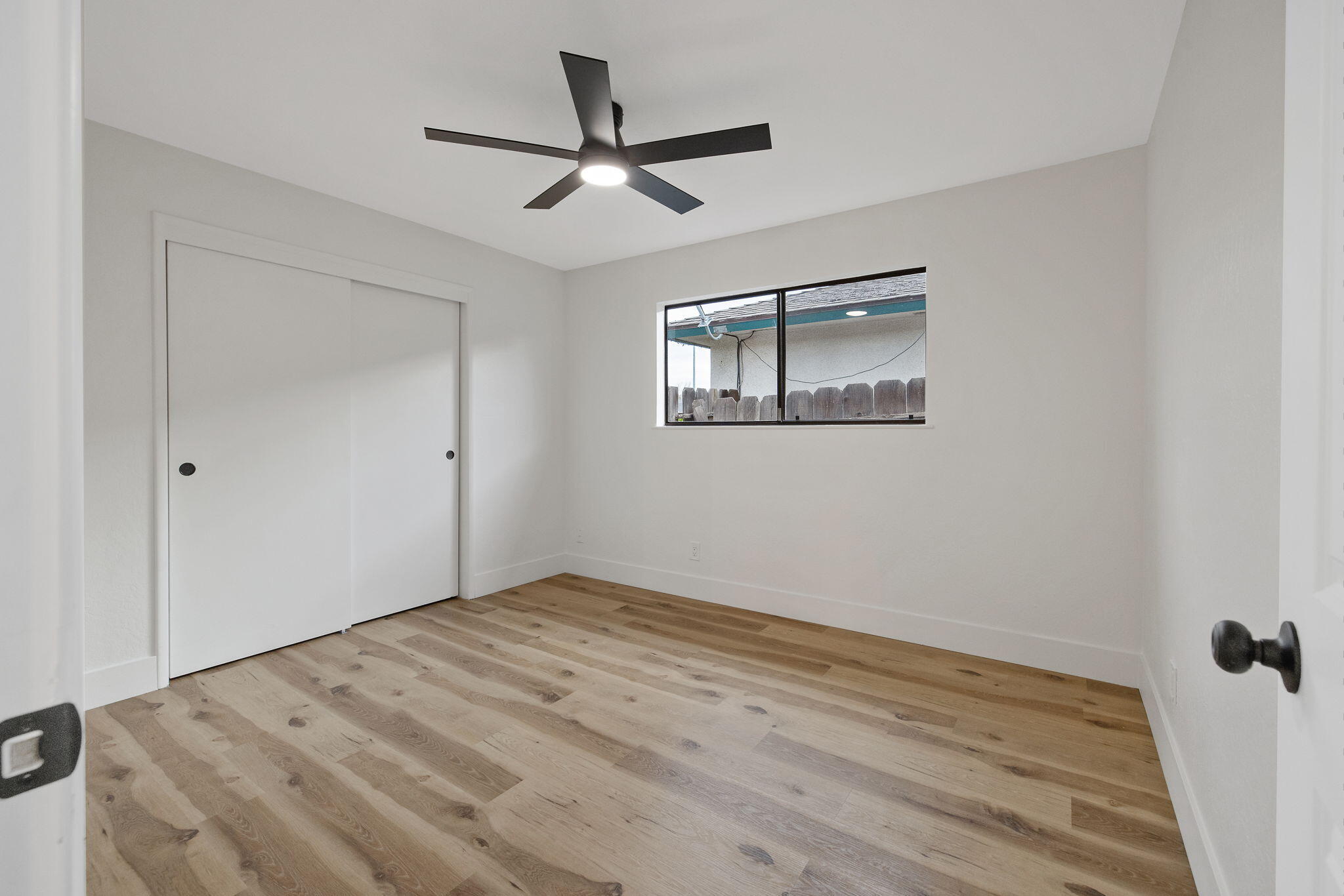 1359 W Millbrae Ave, Fresno, CA 93711