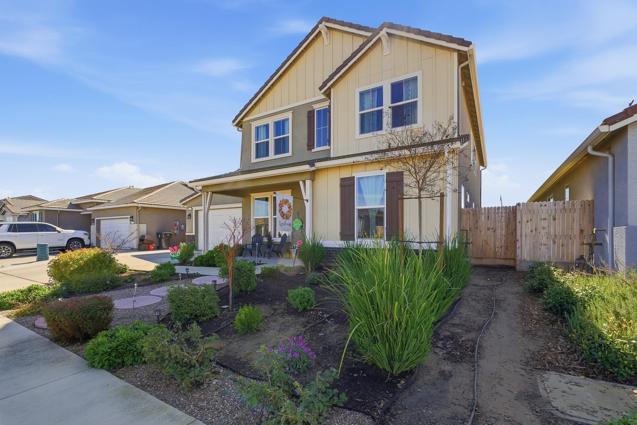 2827 Sand Hills Ave, Tulare, CA 93274