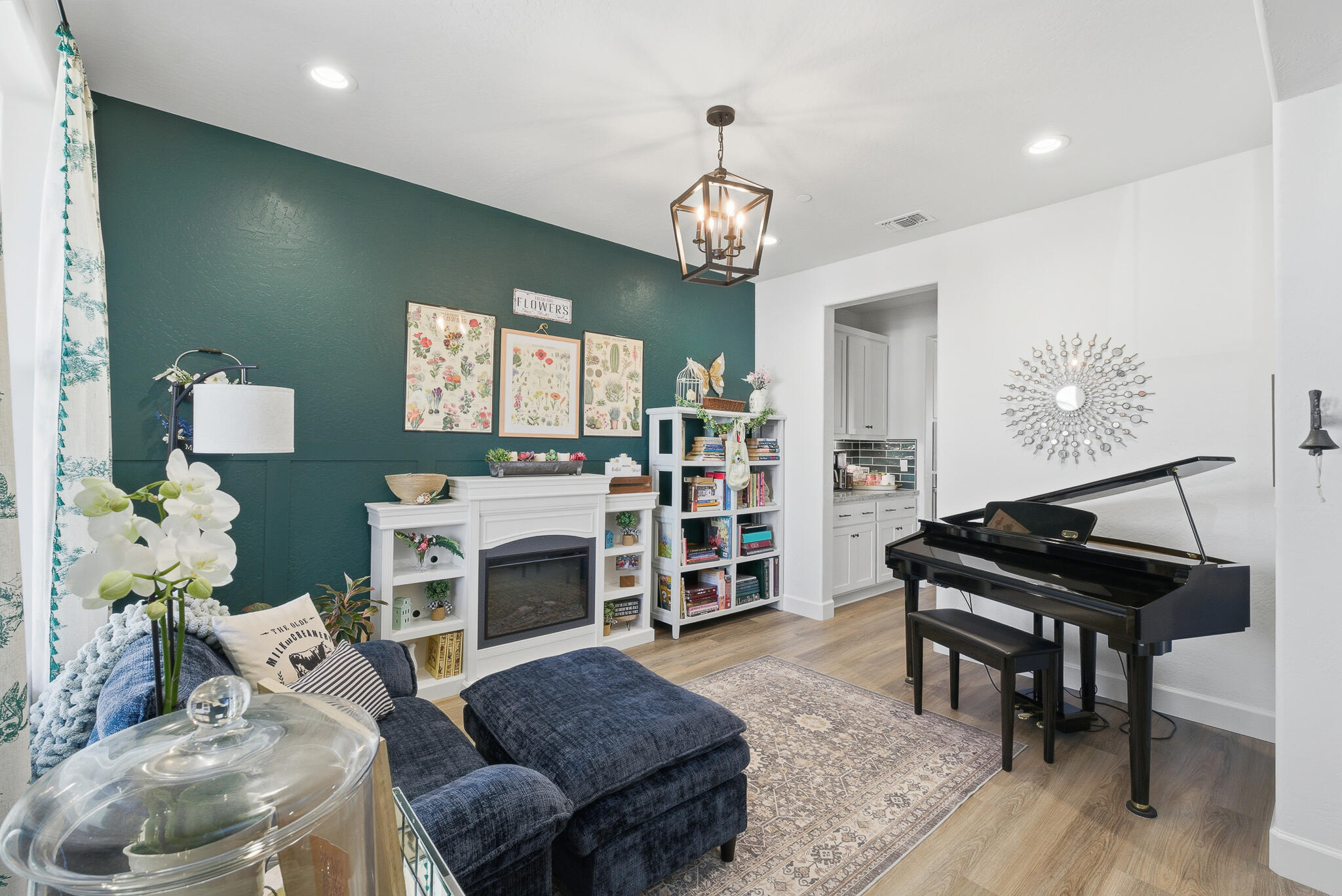 2827 Sand Hills Ave, Tulare, CA 93274