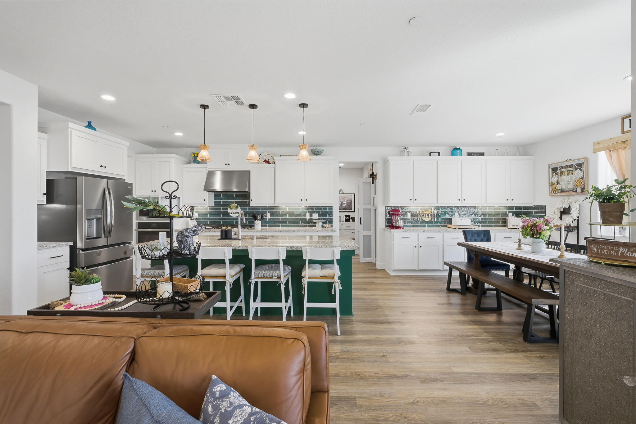 2827 Sand Hills Ave, Tulare, CA 93274