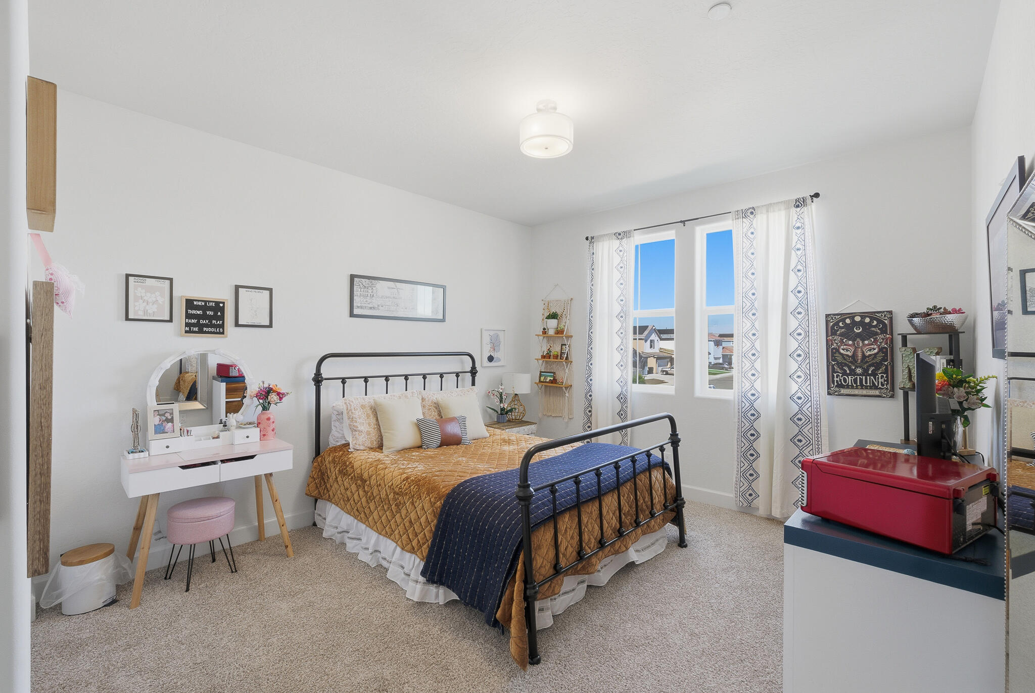 2827 Sand Hills Ave, Tulare, CA 93274