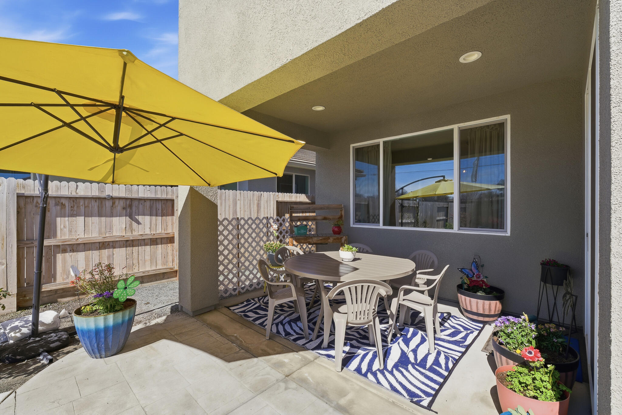 2827 Sand Hills Ave, Tulare, CA 93274