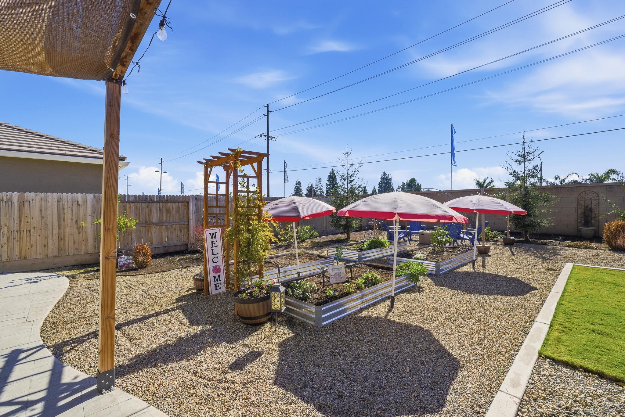 2827 Sand Hills Ave, Tulare, CA 93274