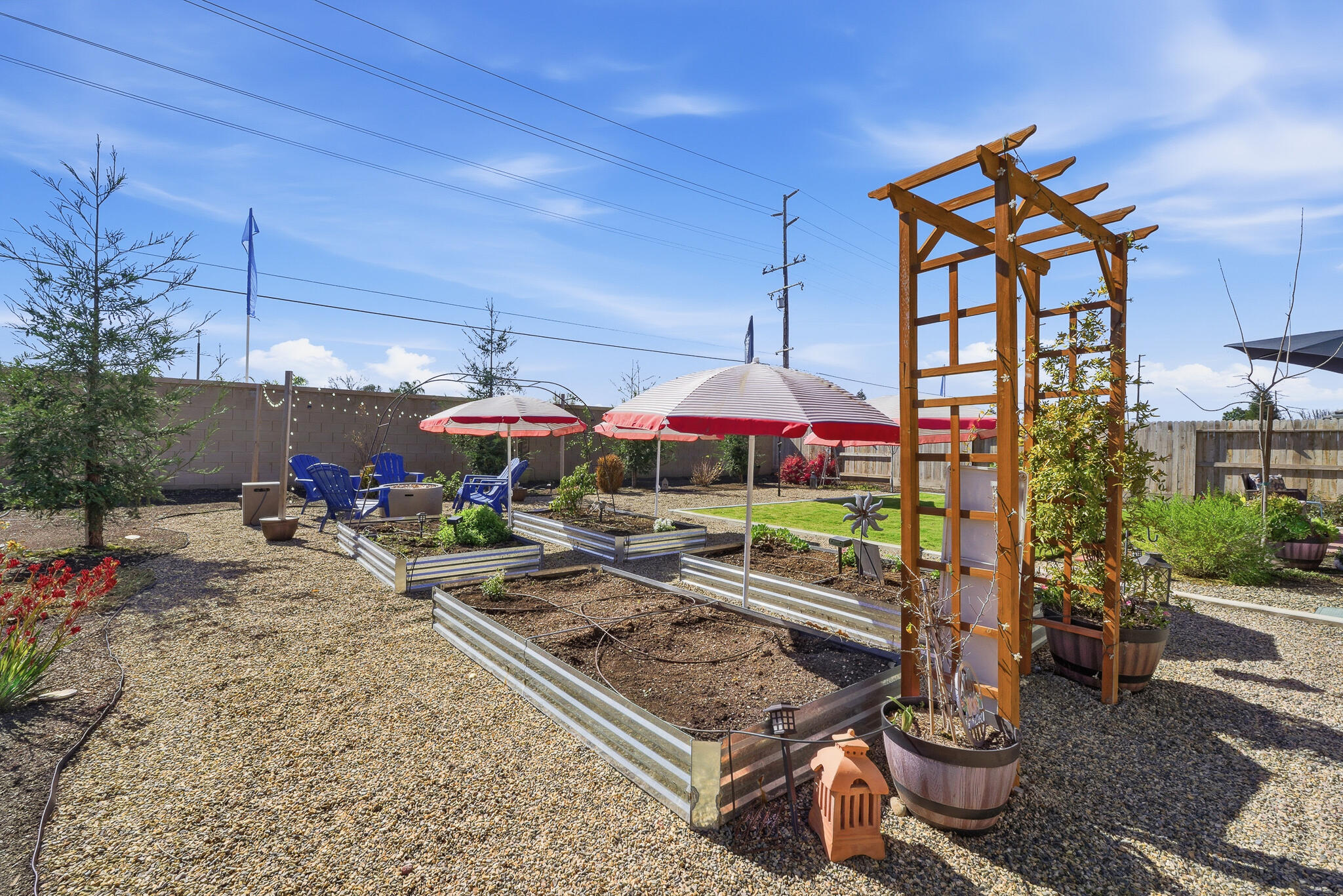 2827 Sand Hills Ave, Tulare, CA 93274