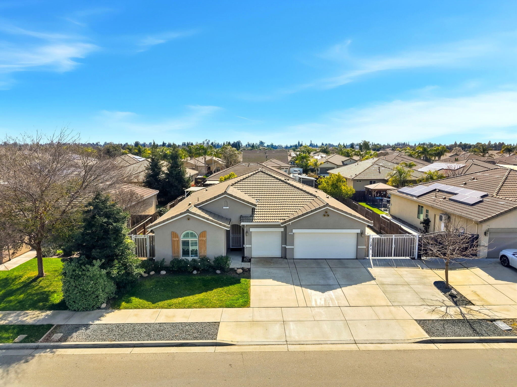 3531 W Perez Ave, Visalia, CA 93291